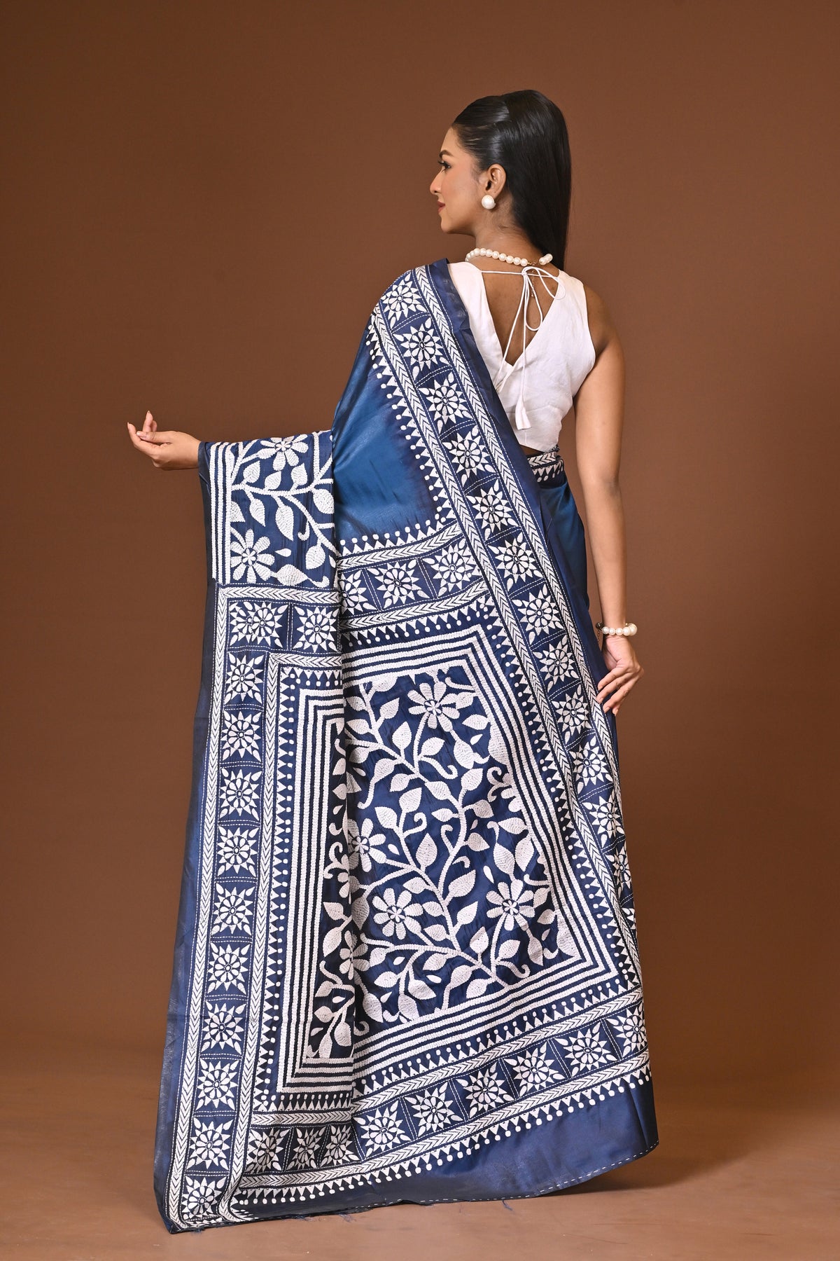 Blended Silk Kantha Stitch Saree Navy Blue