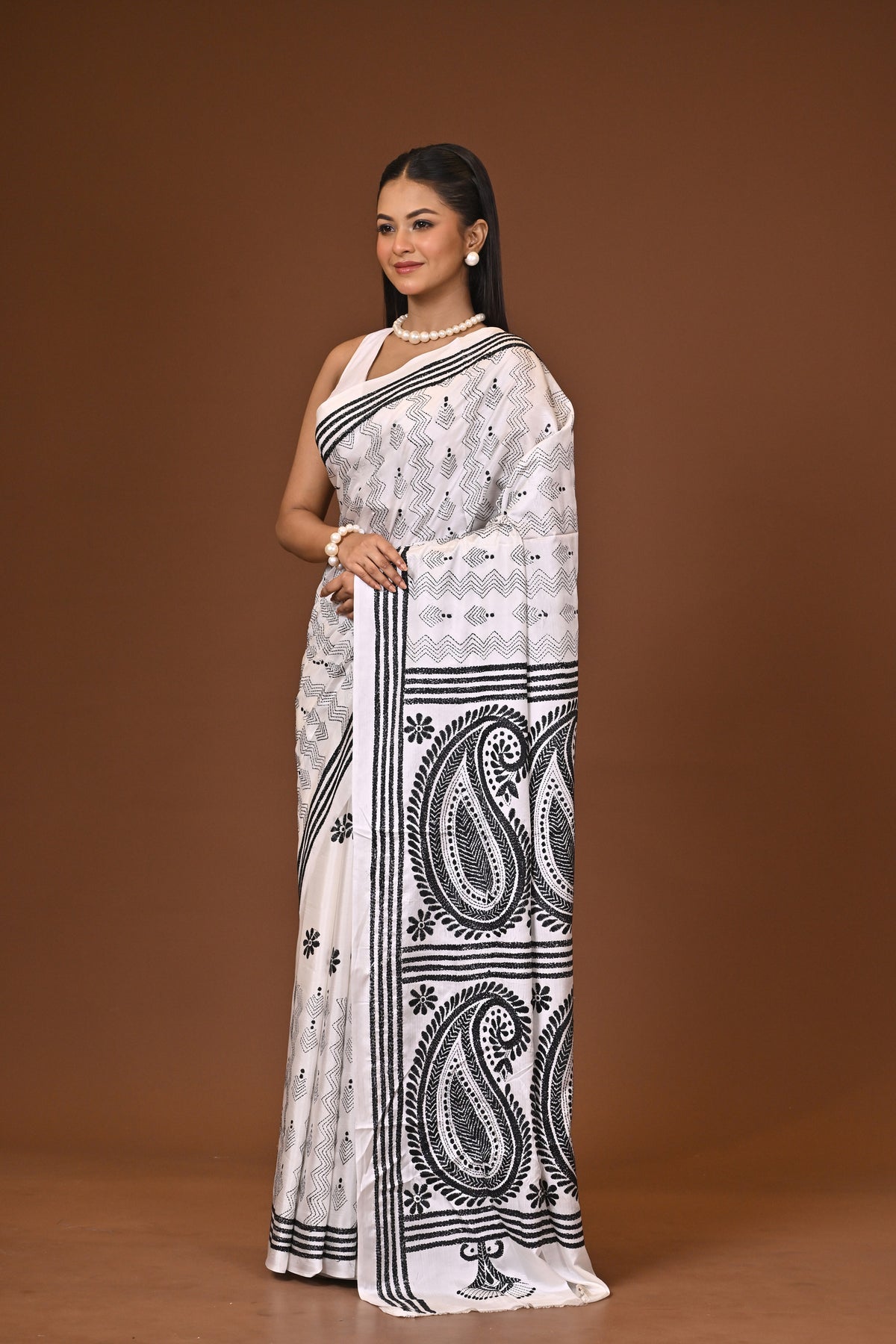 Blended Silk Kantha Stitch Saree White