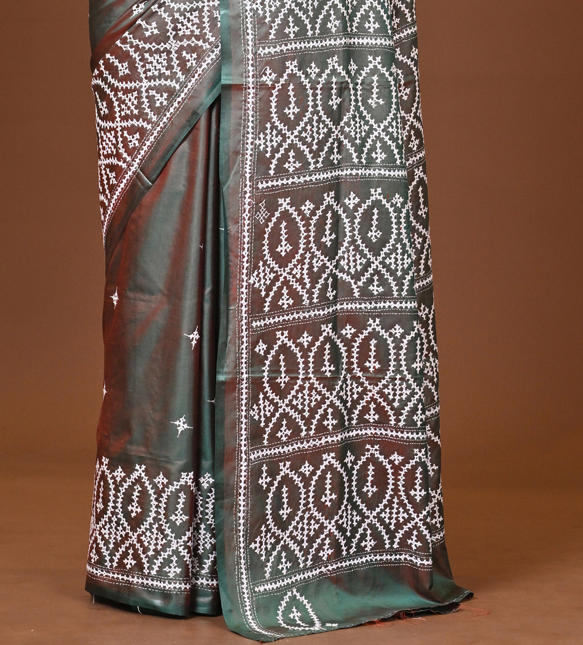 Blended Silk Kantha Stitch Saree Velvet Green