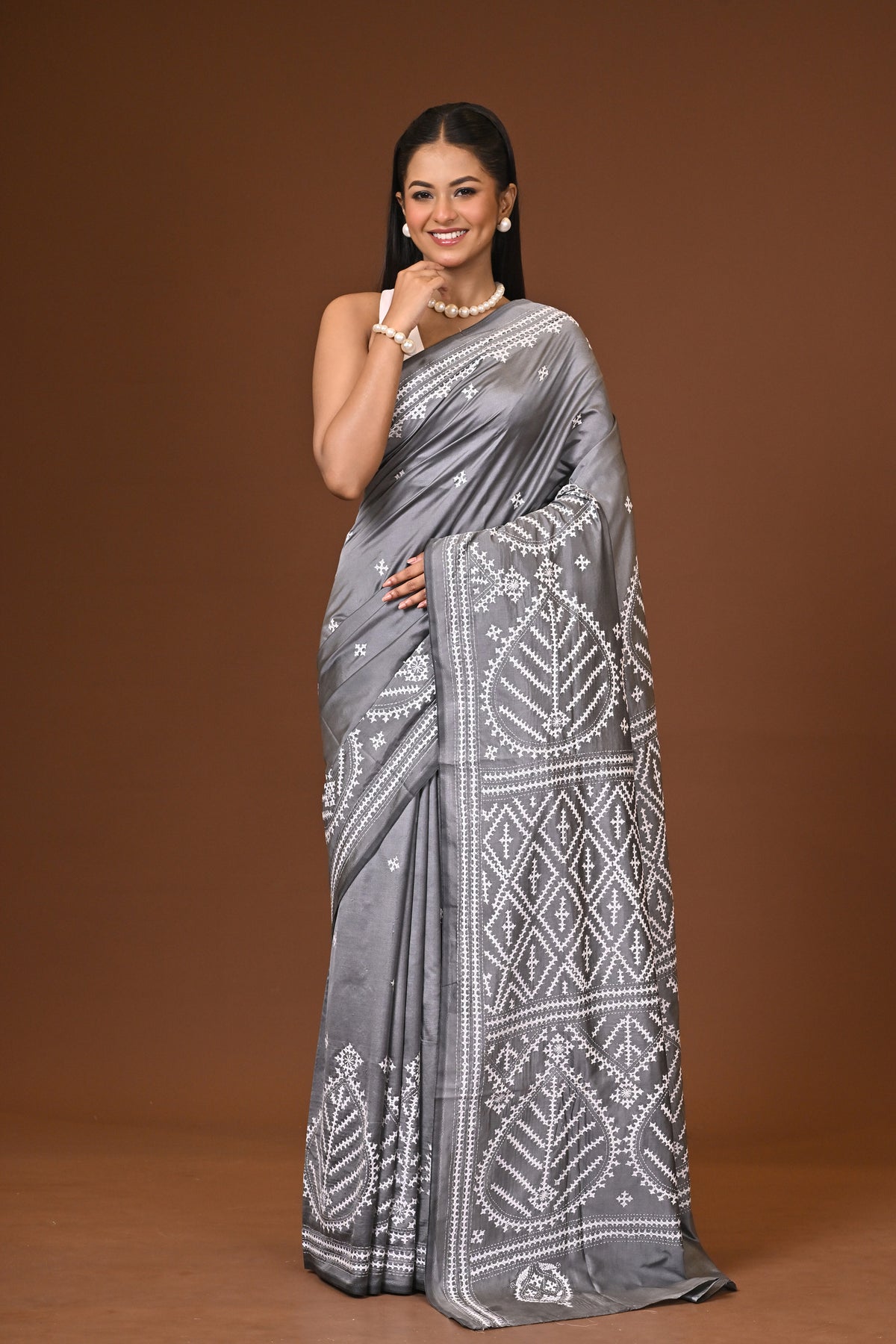 Blended Silk Kantha Stitch Saree Grey
