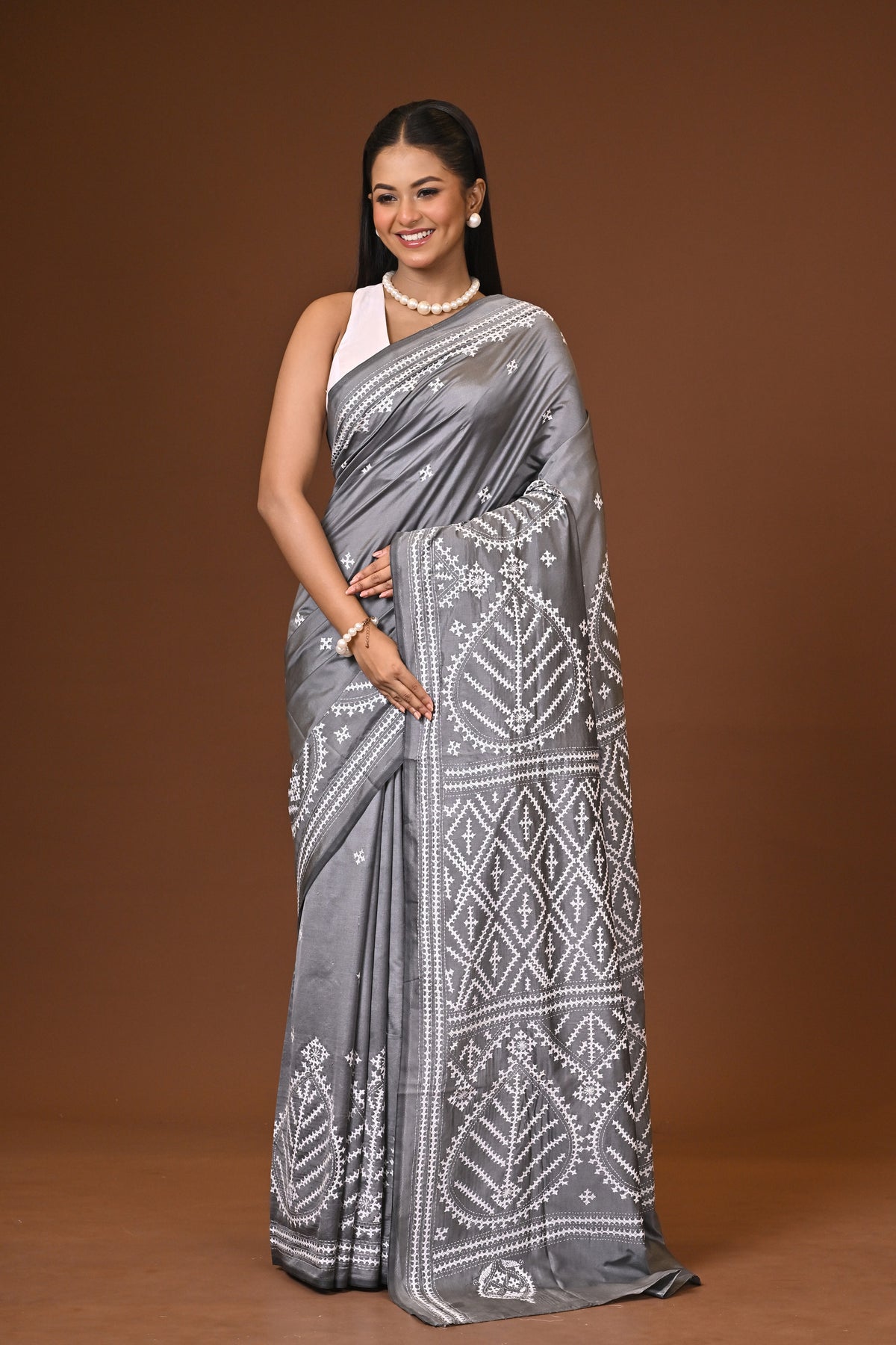 Blended Silk Kantha Stitch Saree Grey