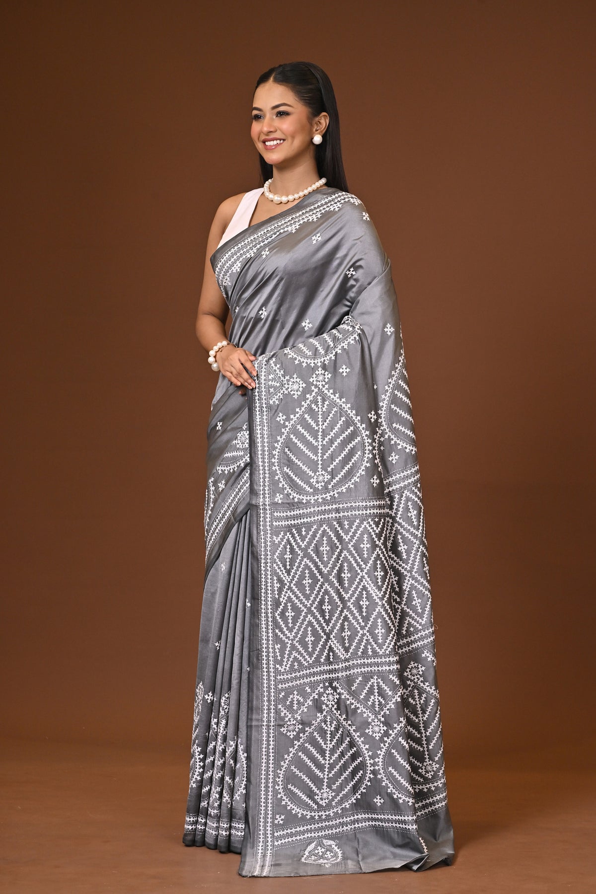 Blended Silk Kantha Stitch Saree Grey