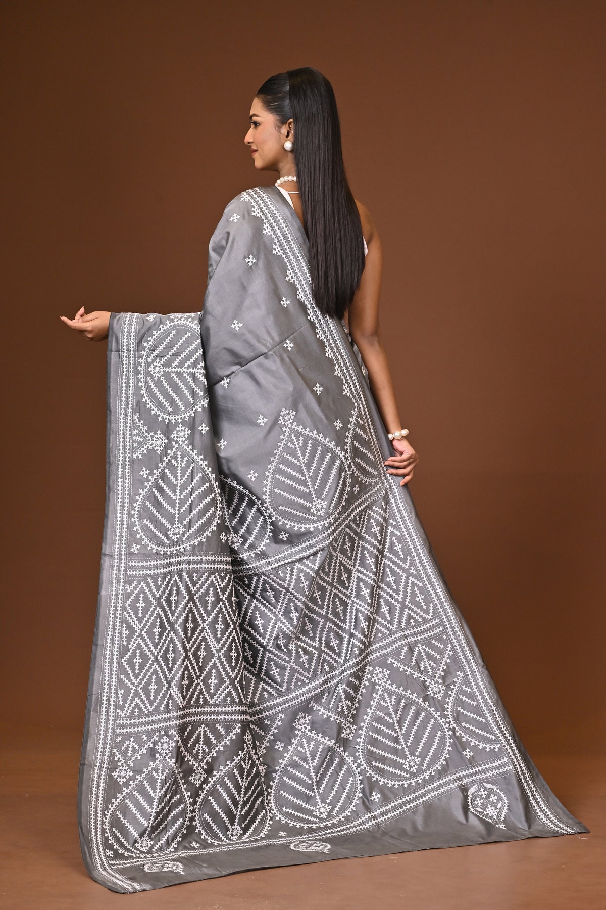 Blended Silk Kantha Stitch Saree Grey