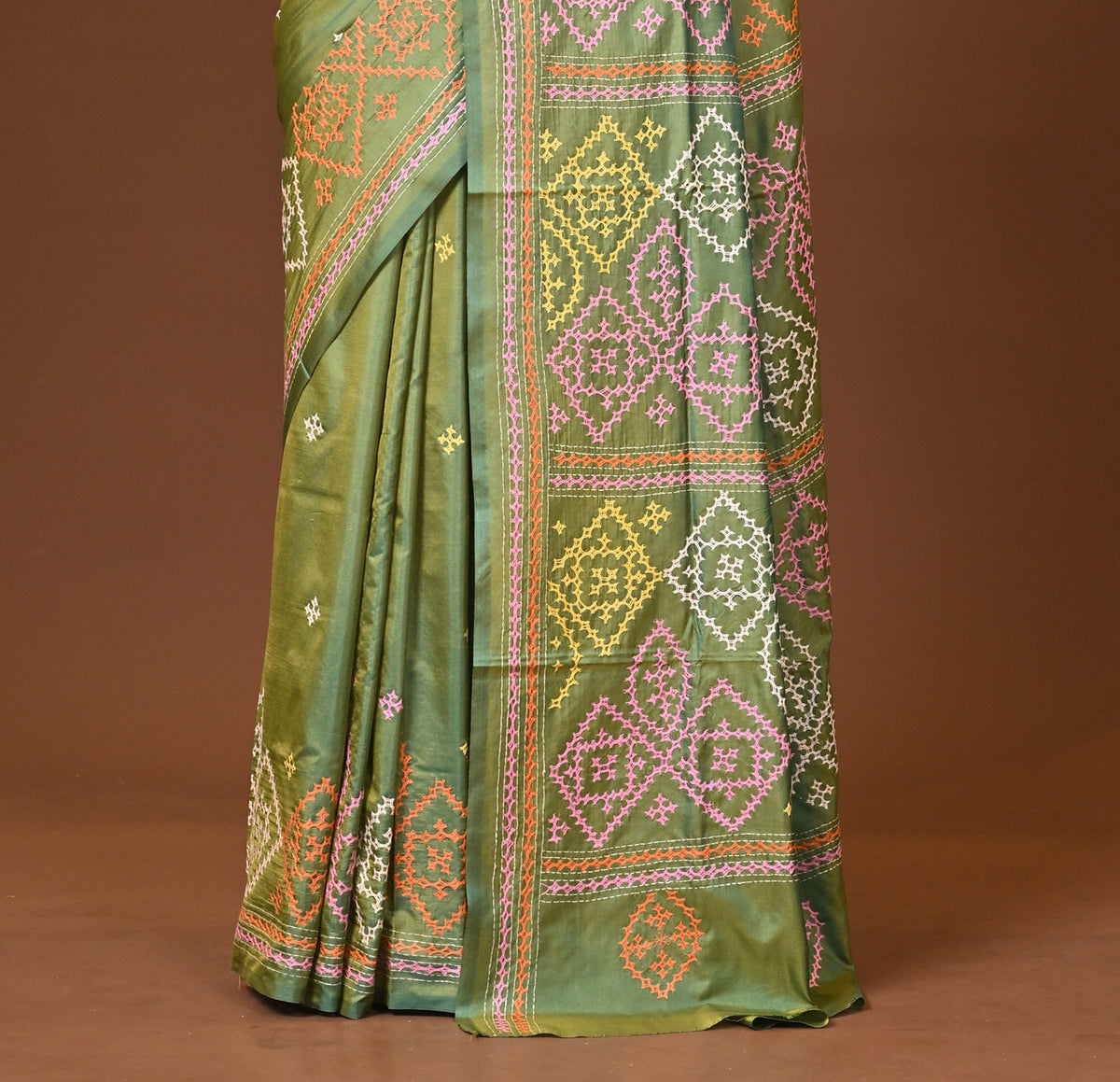 Blended Silk Kantha Stitch Saree Velvet Green