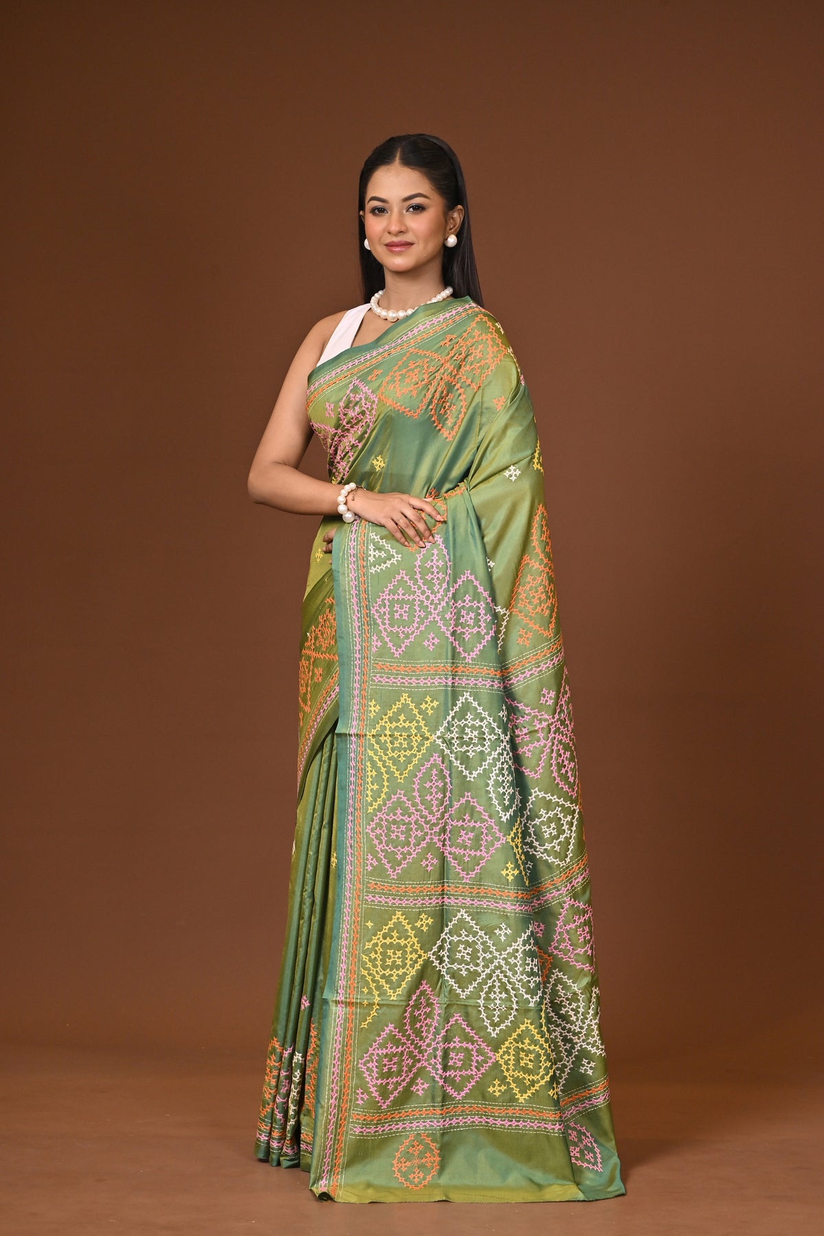 Blended Silk Kantha Stitch Saree Velvet Green