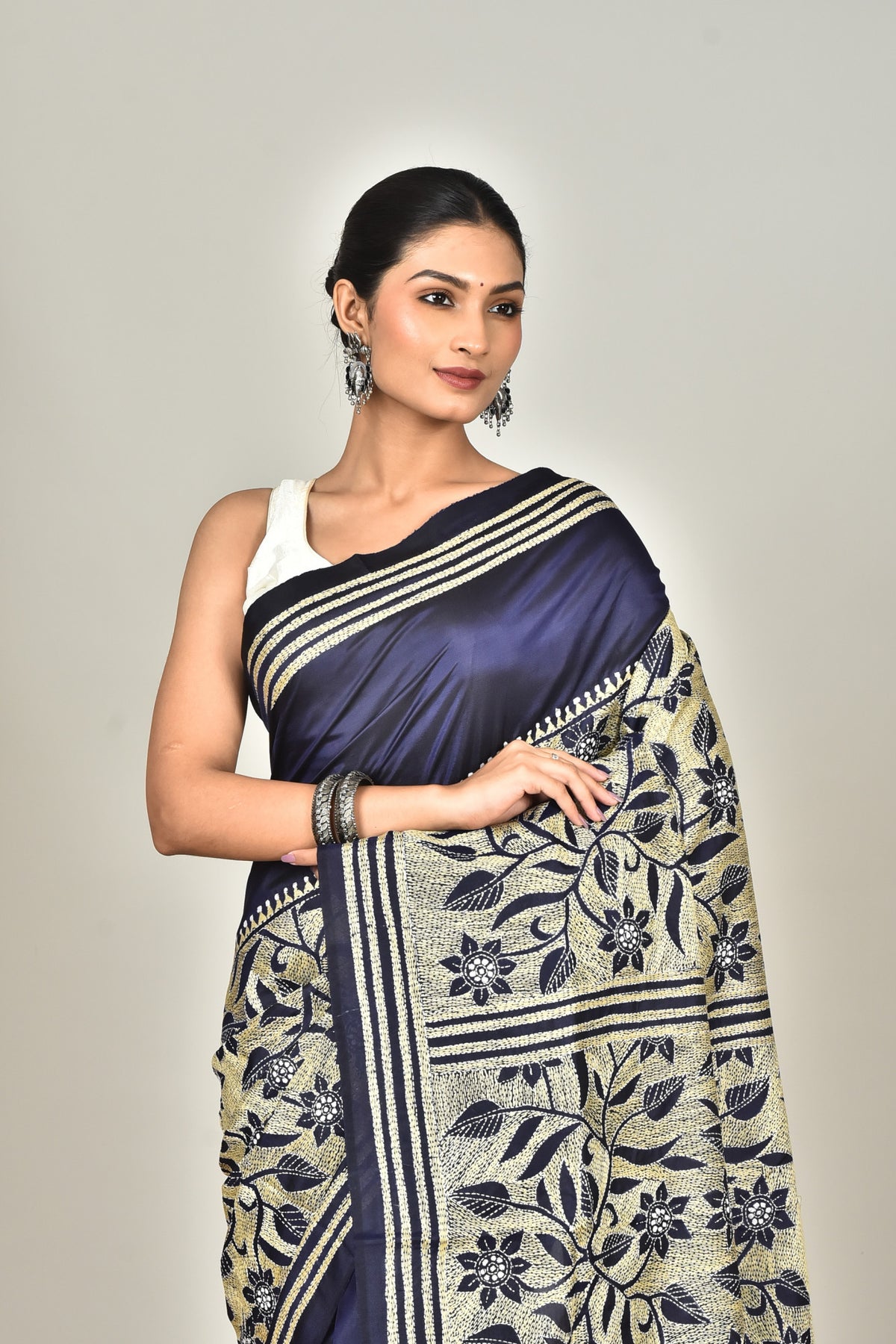 BANGALORE SILK KANTHA SAREE