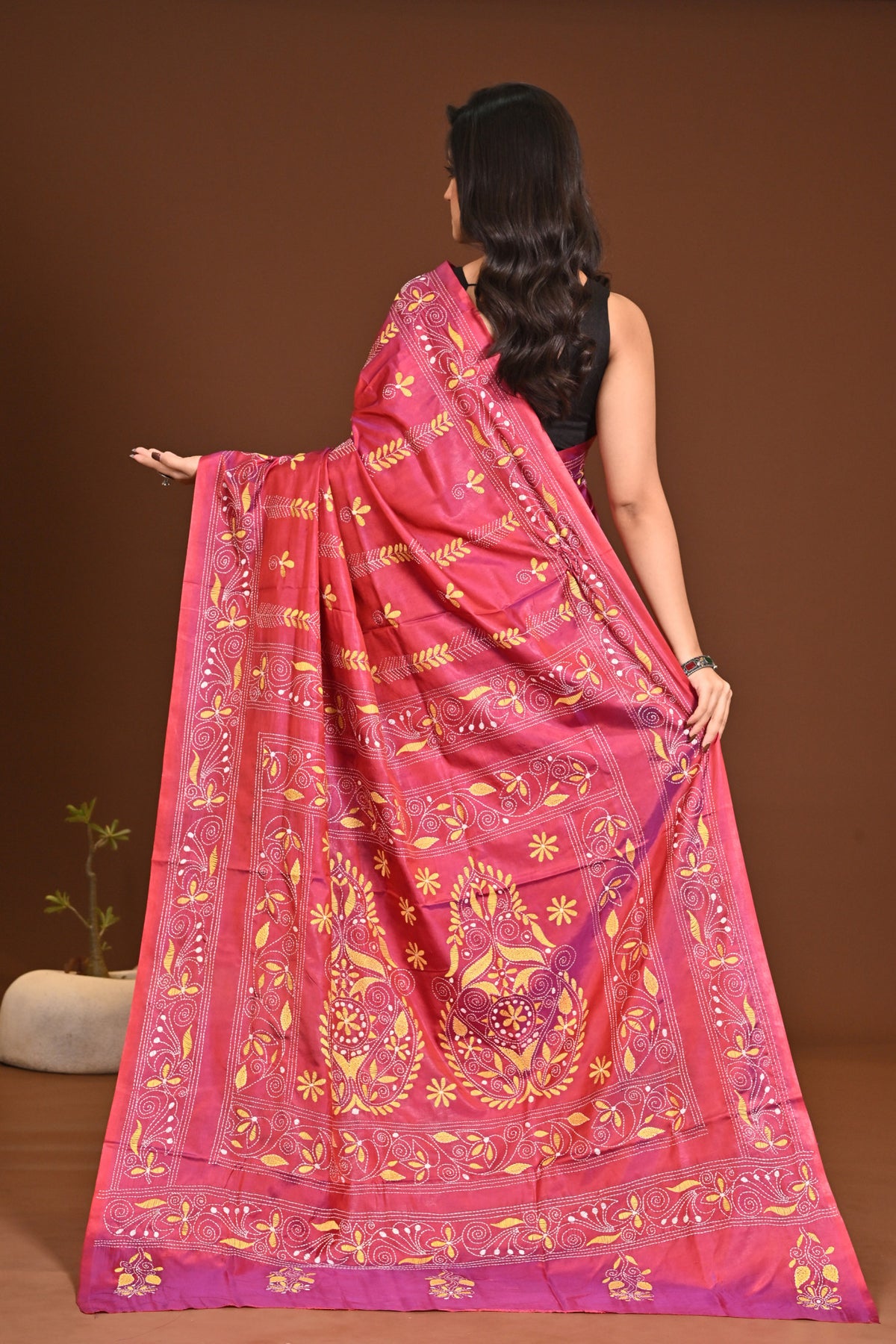 BLENDED SILK KANTHA SAREE