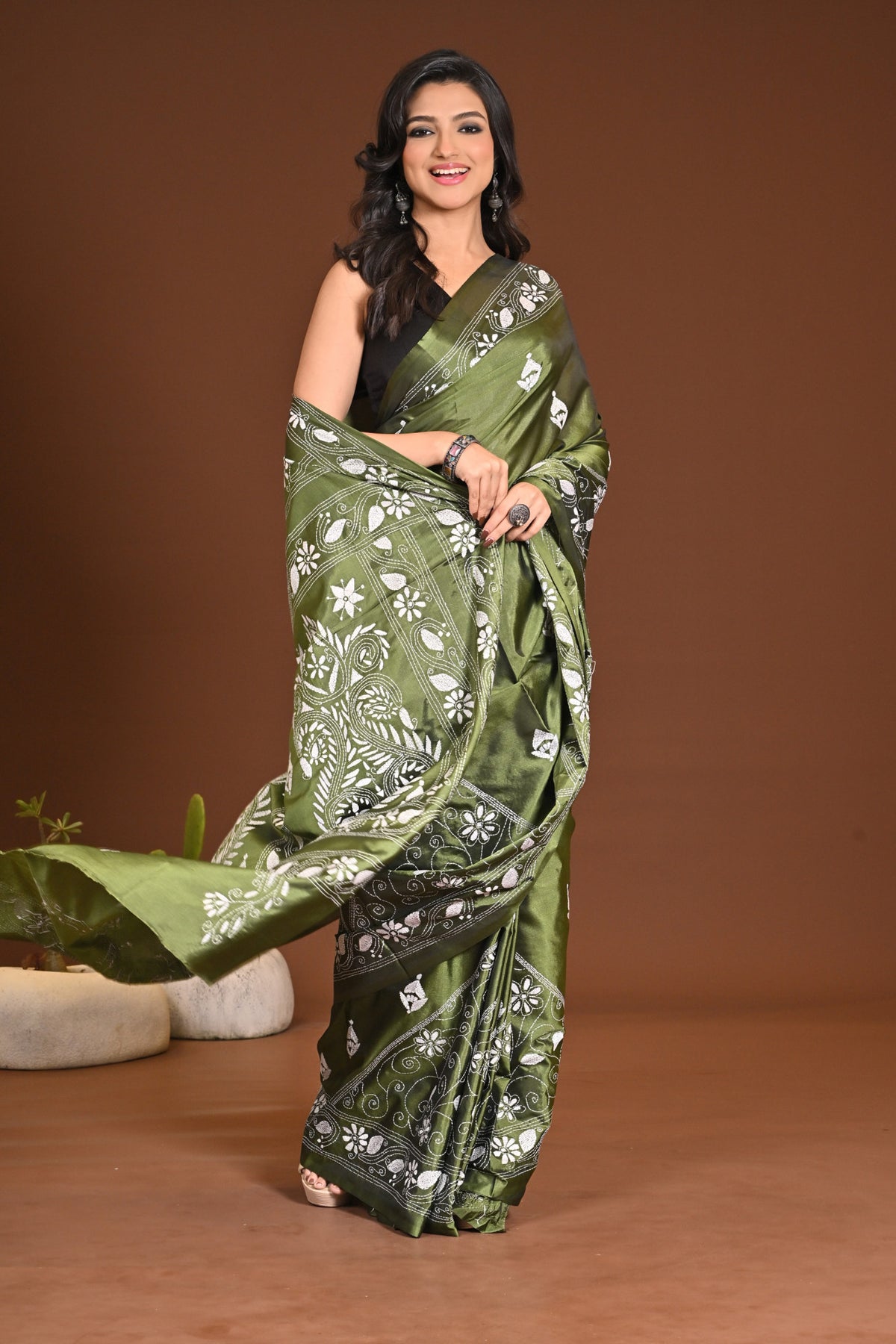 BLENDED SILK KANTHA SAREE