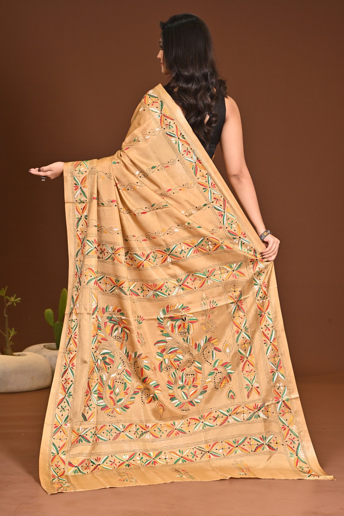 BLENDED SILK KANTHA SAREE