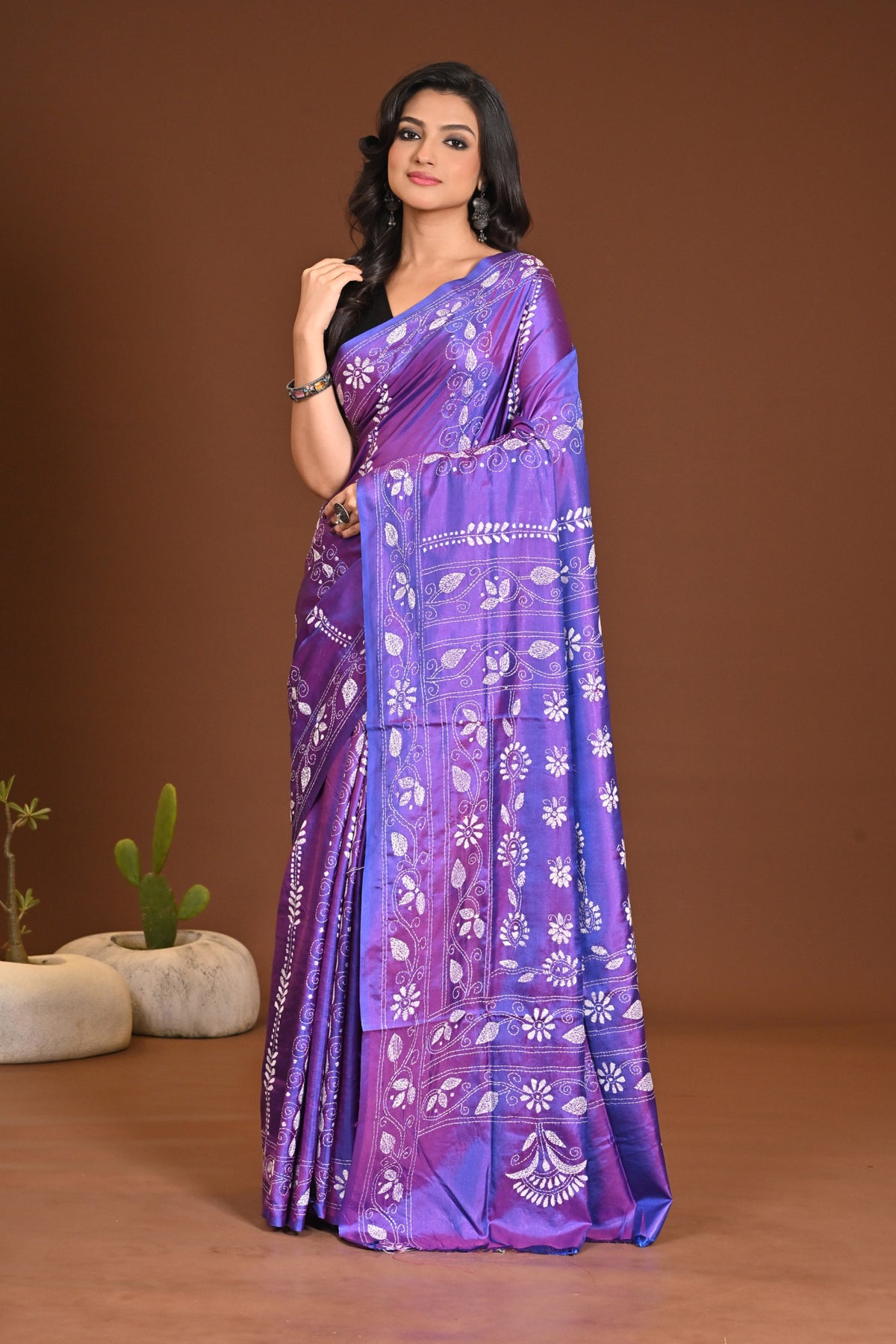 BLENDED SILK KANTHA SAREE