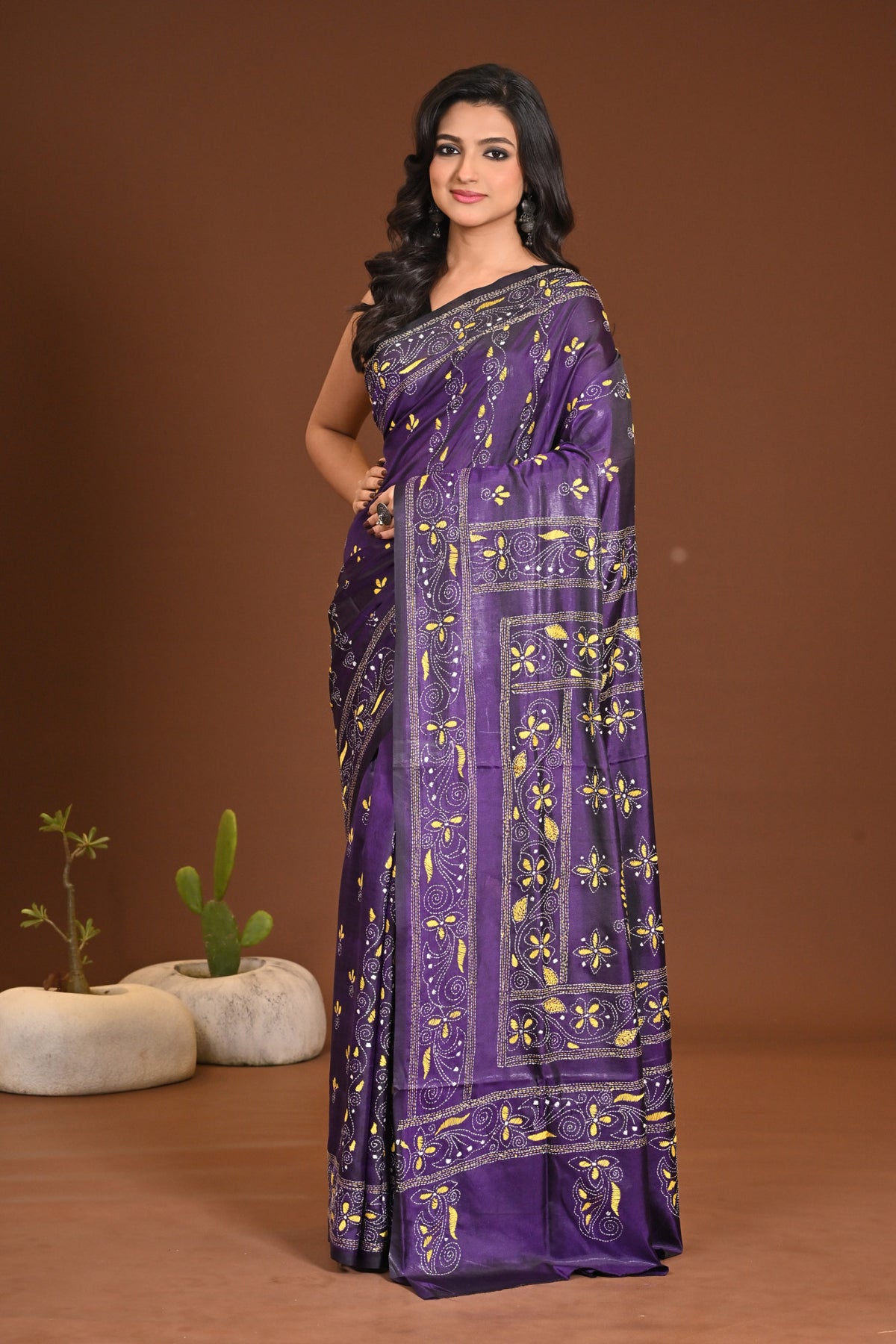 BLENDED SILK KANTHA SAREE