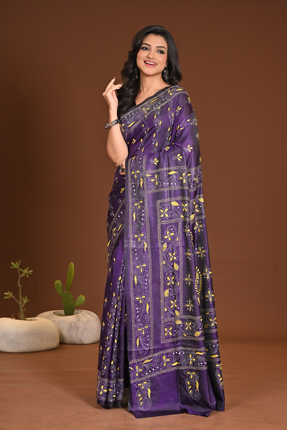 BLENDED SILK KANTHA SAREE