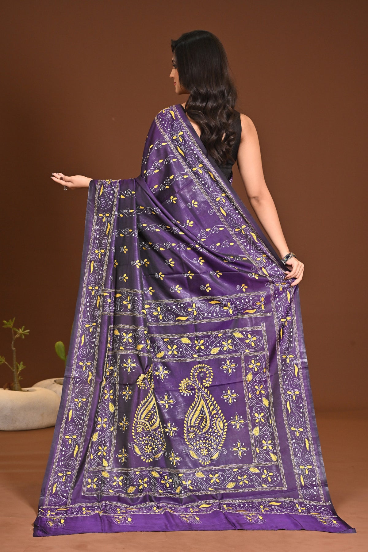 BLENDED SILK KANTHA SAREE