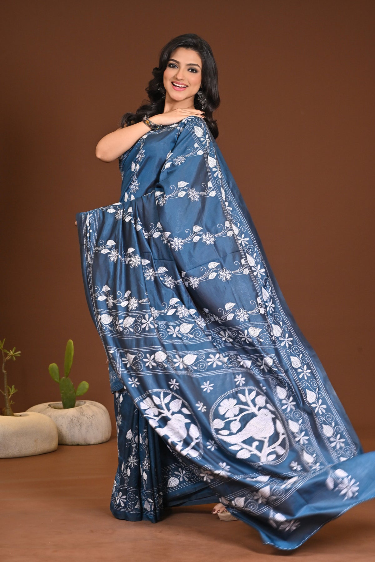 BLENDED SILK KANTHA SAREE