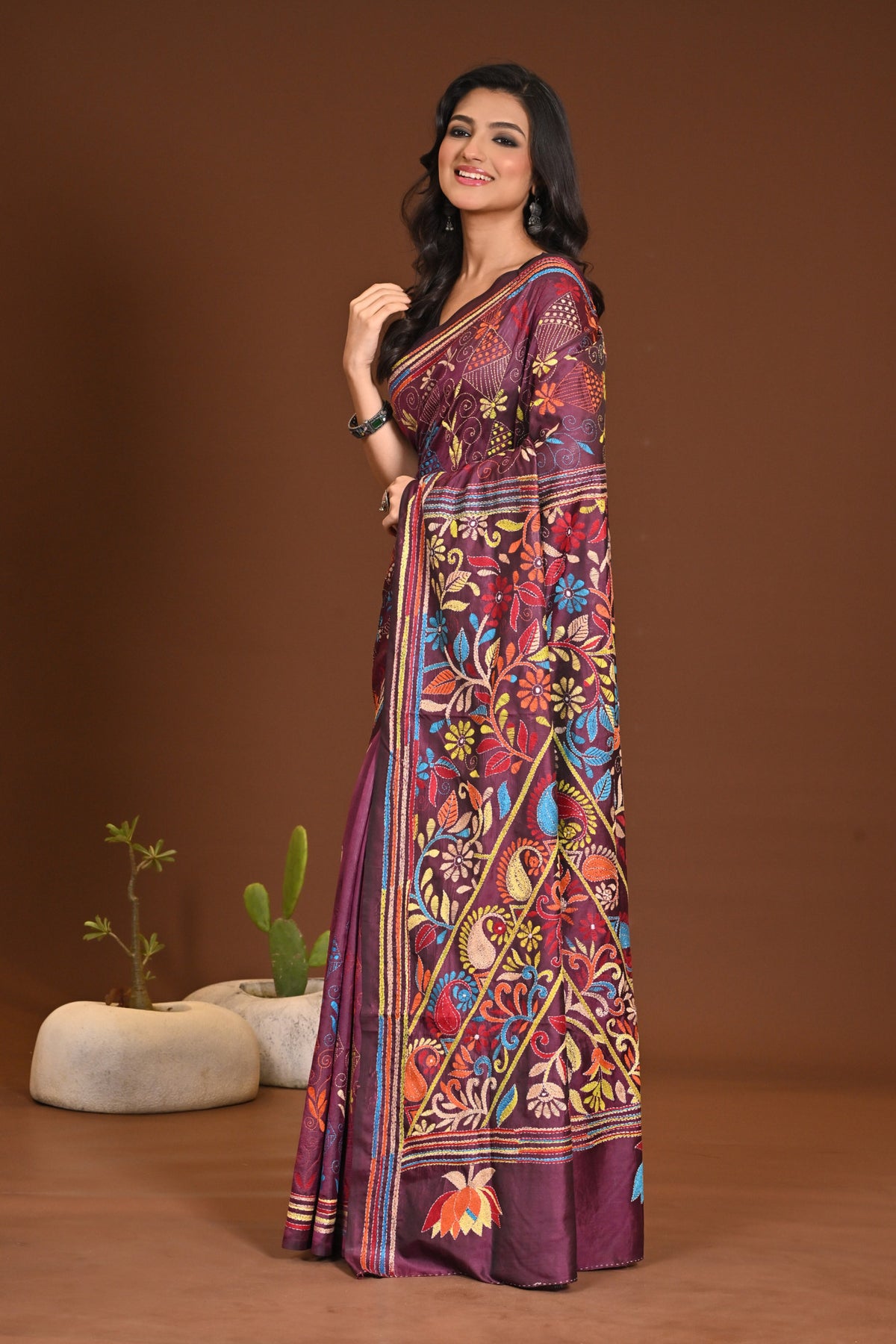 BLENDED SILK KANTHA SAREE