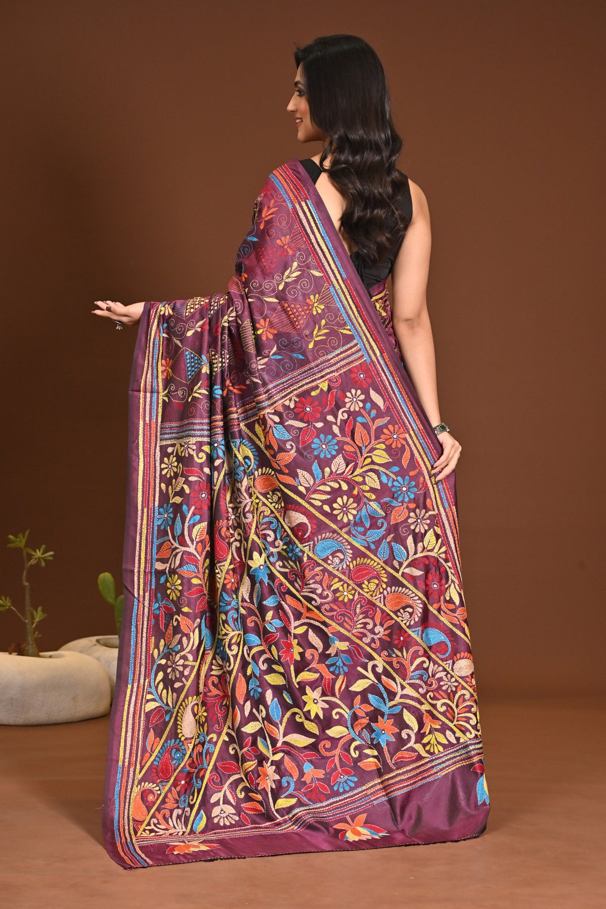 BLENDED SILK KANTHA SAREE