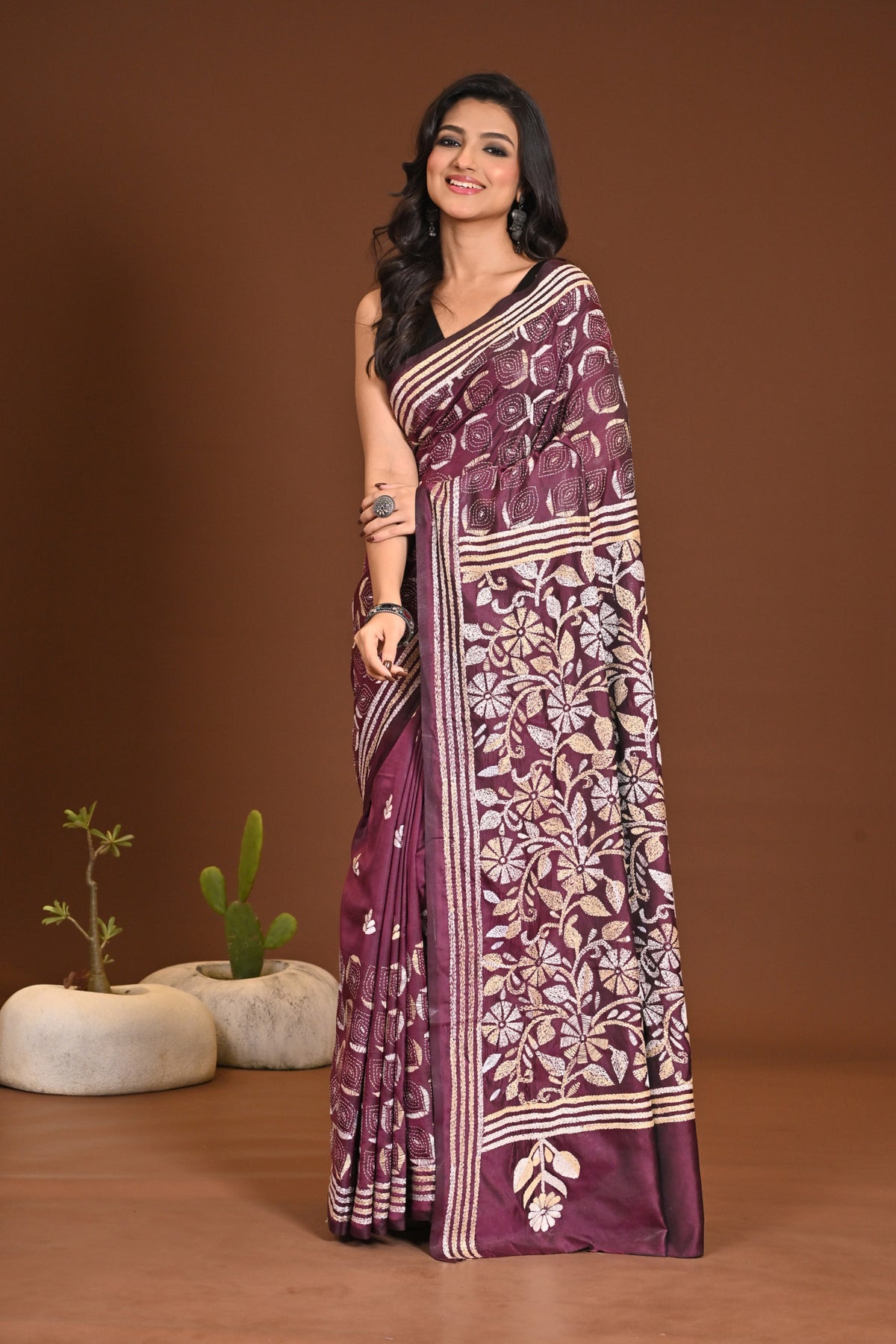 BLENDED SILK KANTHA SAREE