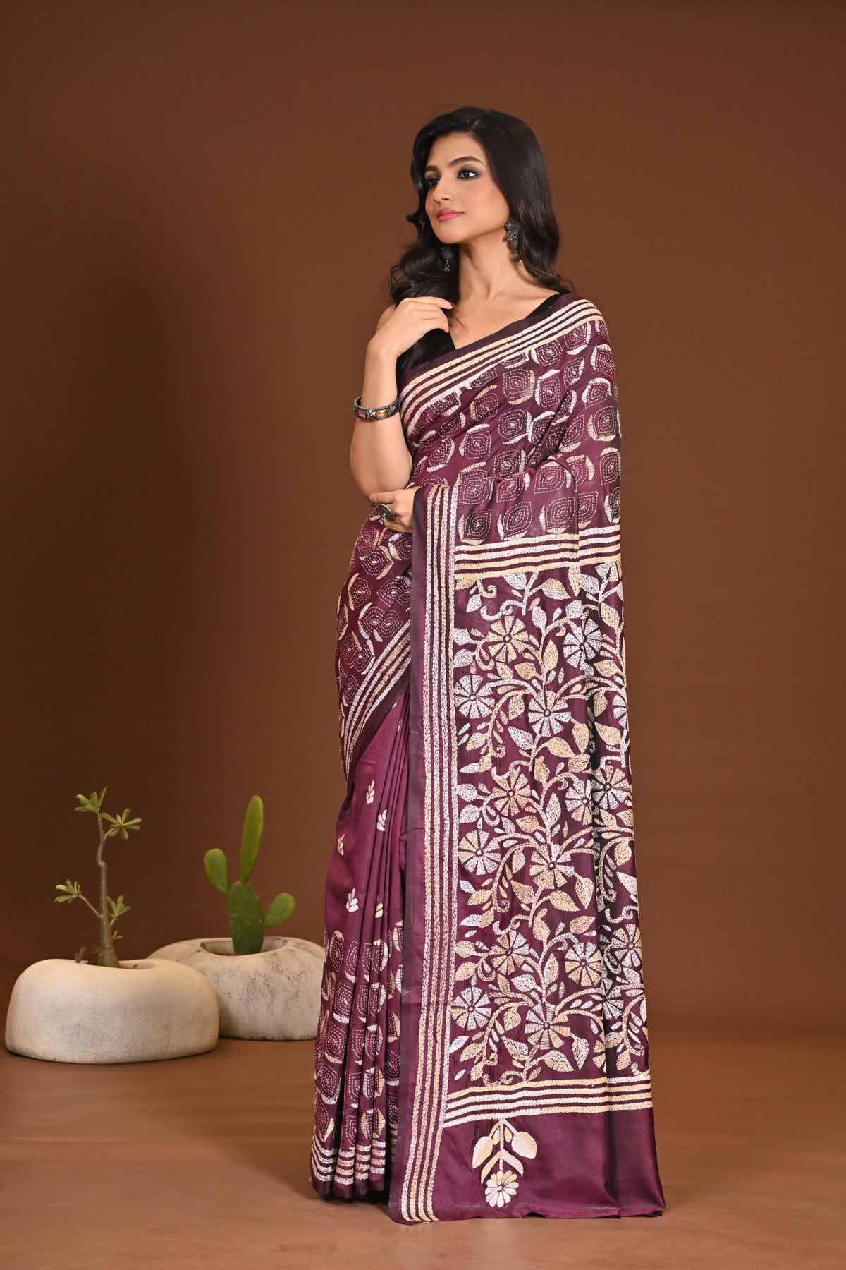 BLENDED SILK KANTHA SAREE