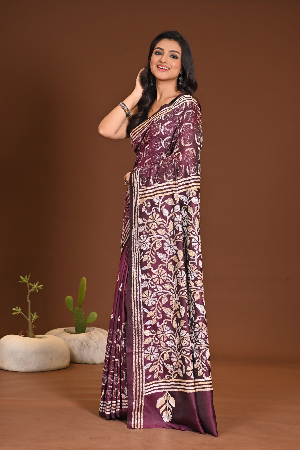 BLENDED SILK KANTHA SAREE