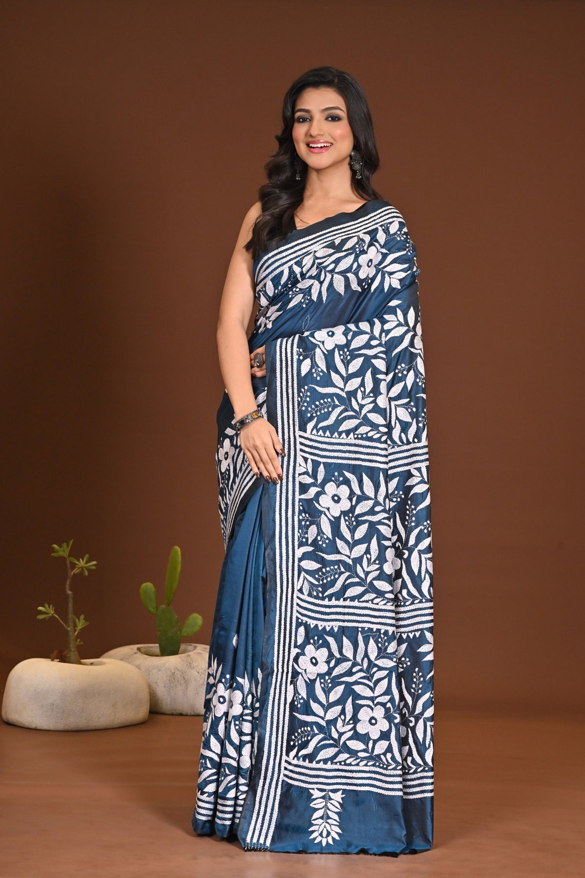 BLENDED SILK KANTHA SAREE