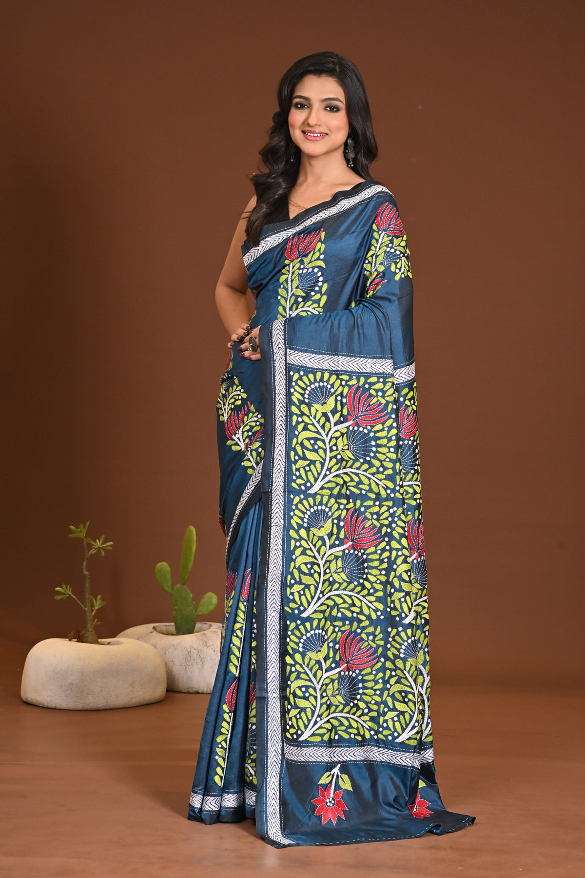 BLENDED SILK KANTHA SAREE