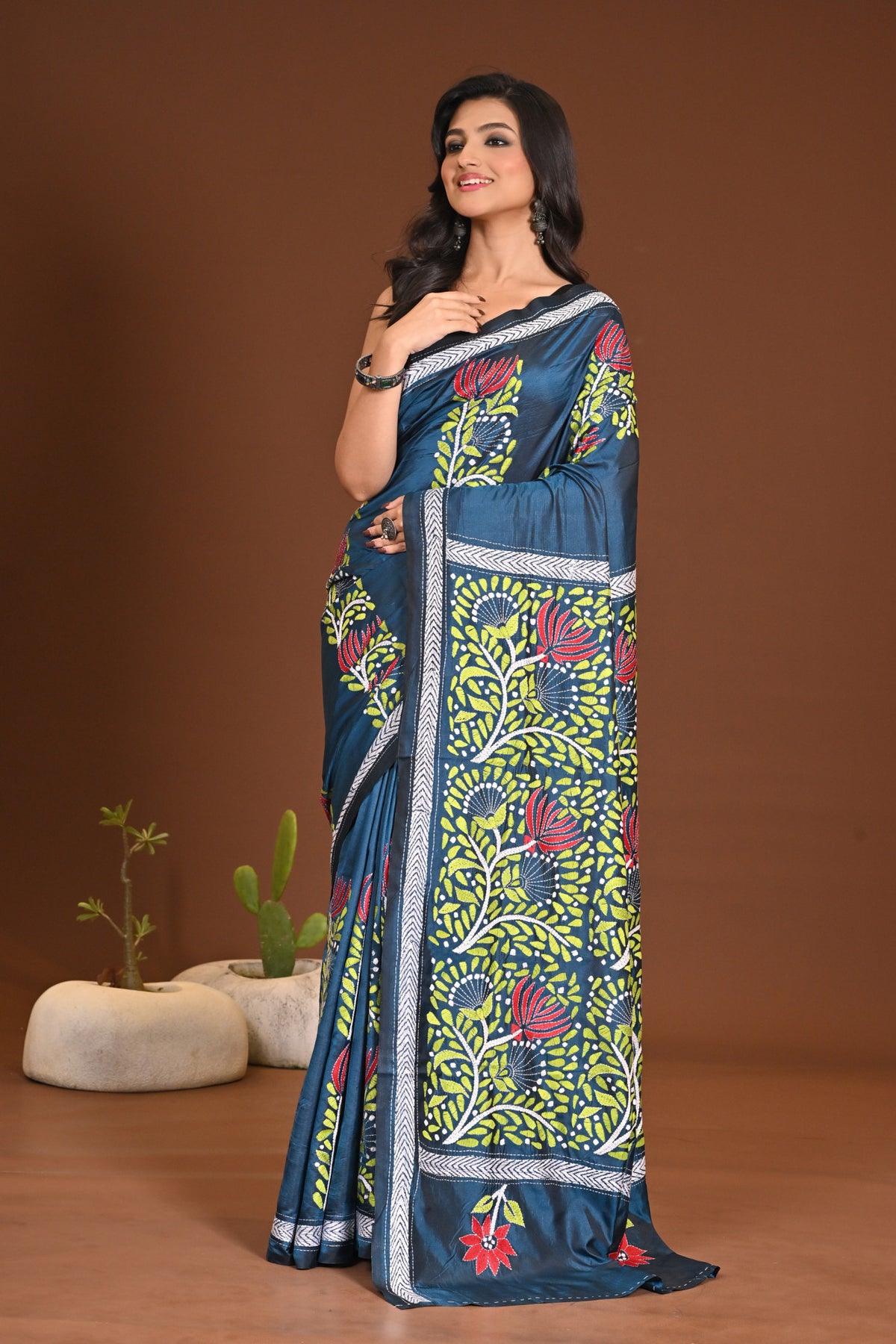 BLENDED SILK KANTHA SAREE