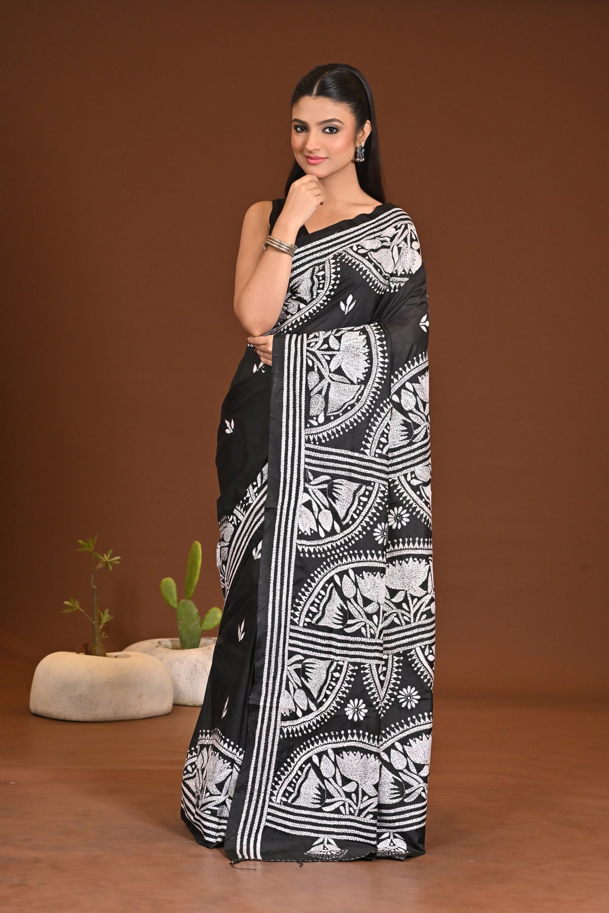 BLENDED SILK KANTHA SAREE