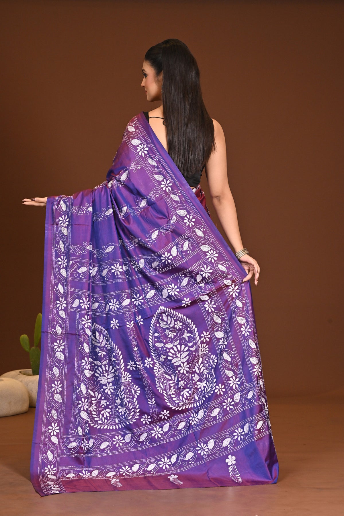 BLENDED SILK KANTHA SAREE