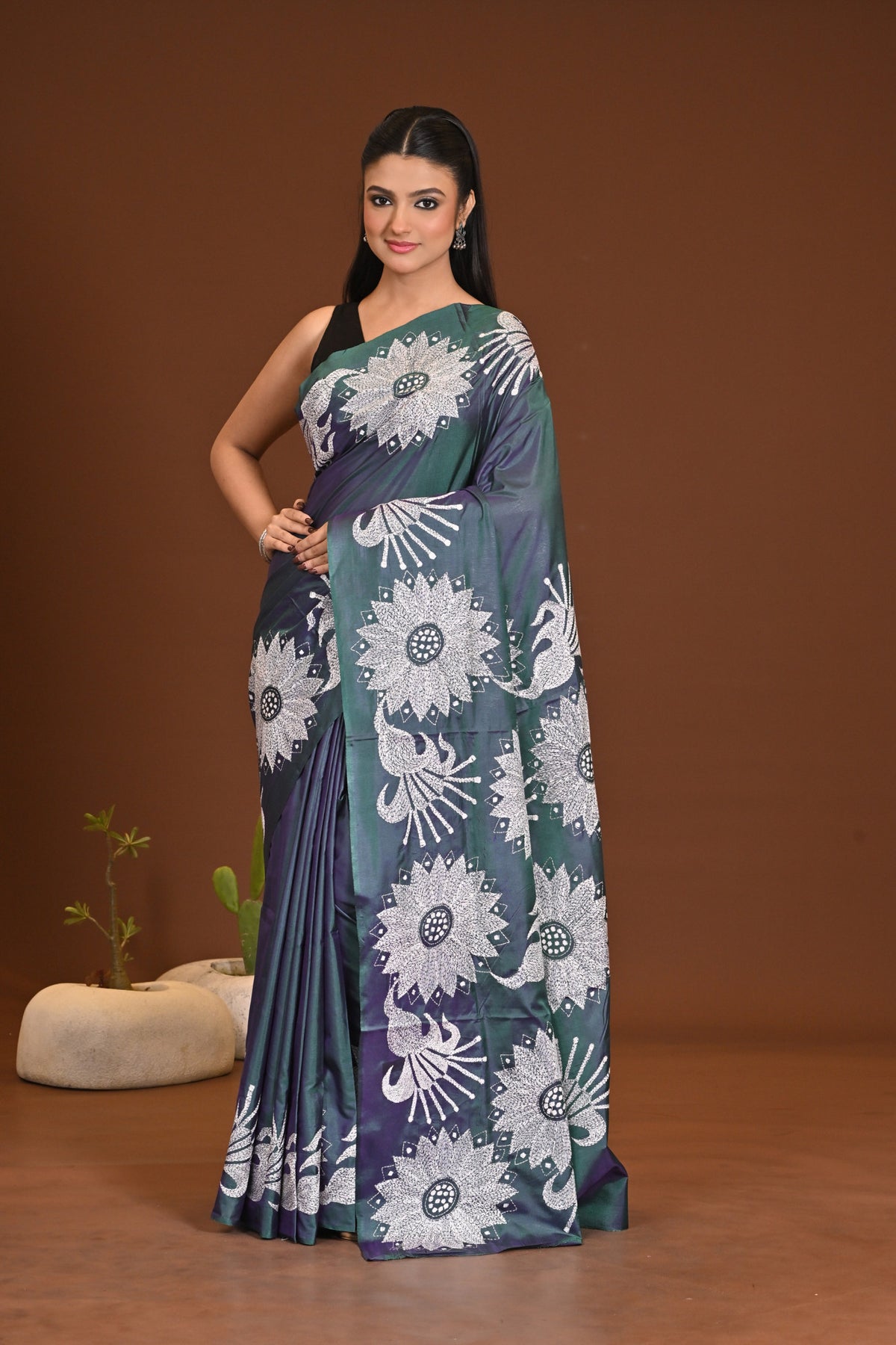 BLENDED SILK KANTHA SAREE