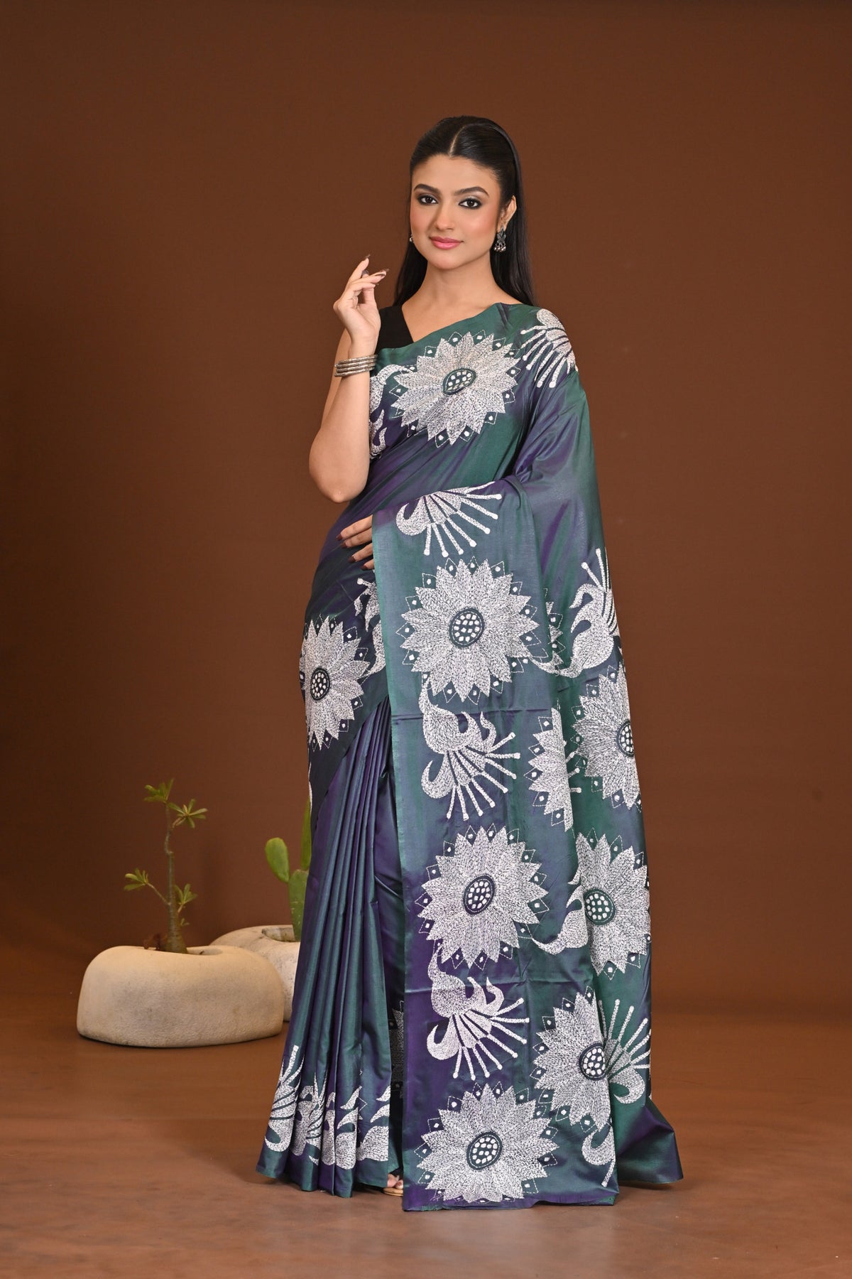 BLENDED SILK KANTHA SAREE