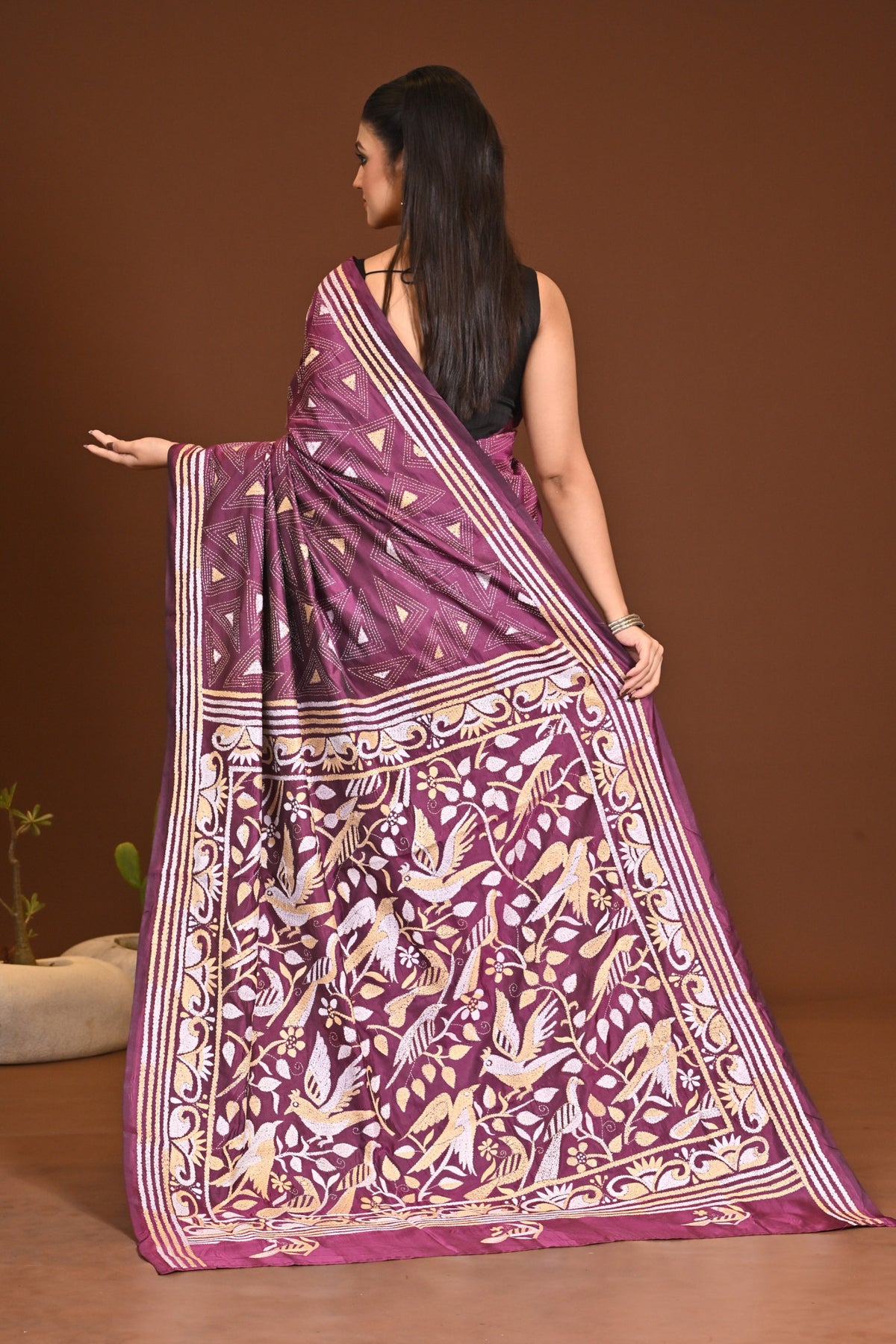 BLENDED SILK KANTHA SAREE