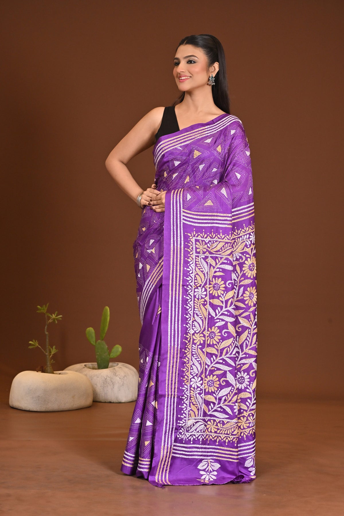 BLENDED SILK KANTHA SAREE