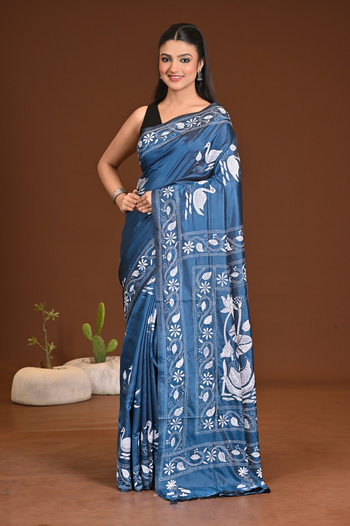 BLENDED SILK KANTHA SAREE