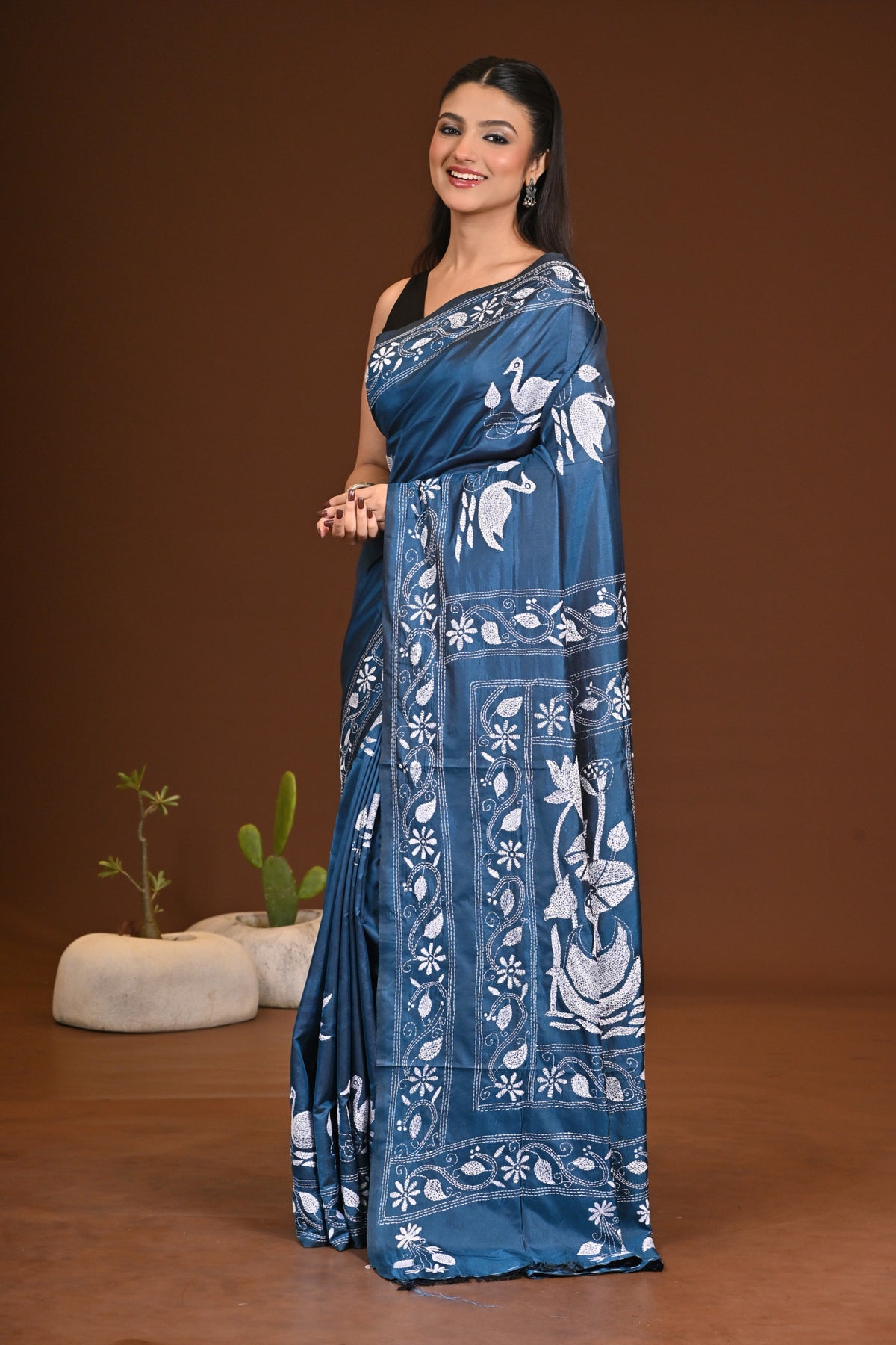 BLENDED SILK KANTHA SAREE