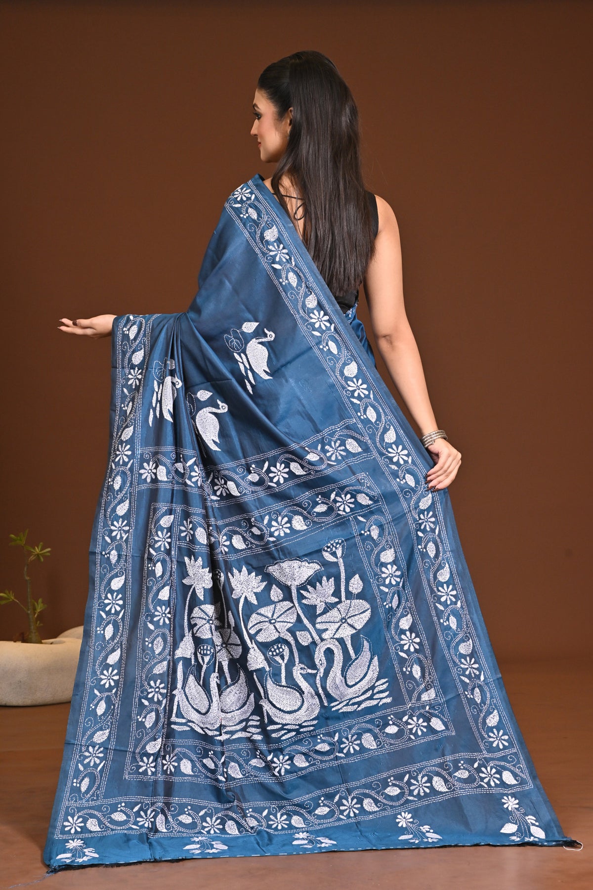 BLENDED SILK KANTHA SAREE