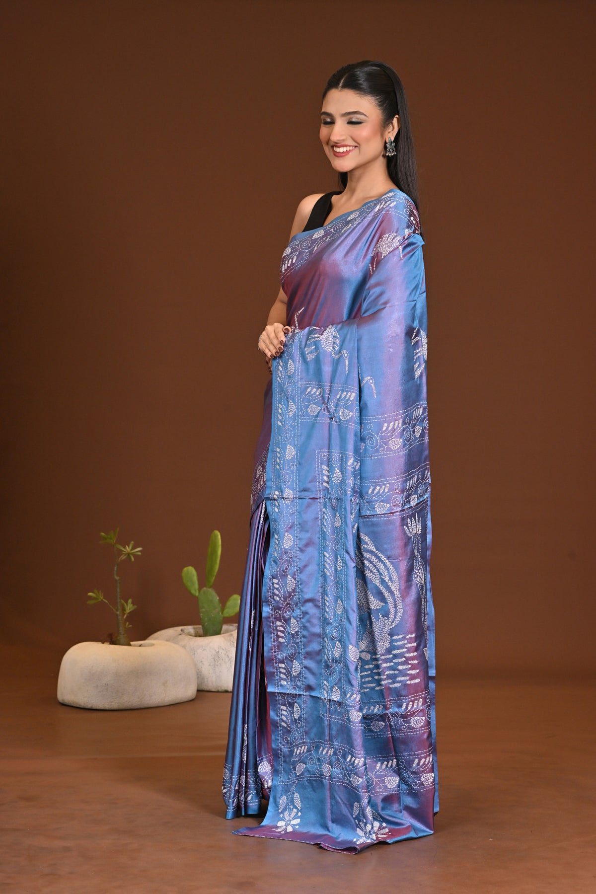 BLENDED SILK KANTHA SAREE