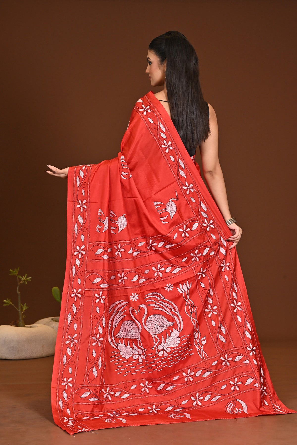 BLENDED SILK KANTHA SAREE