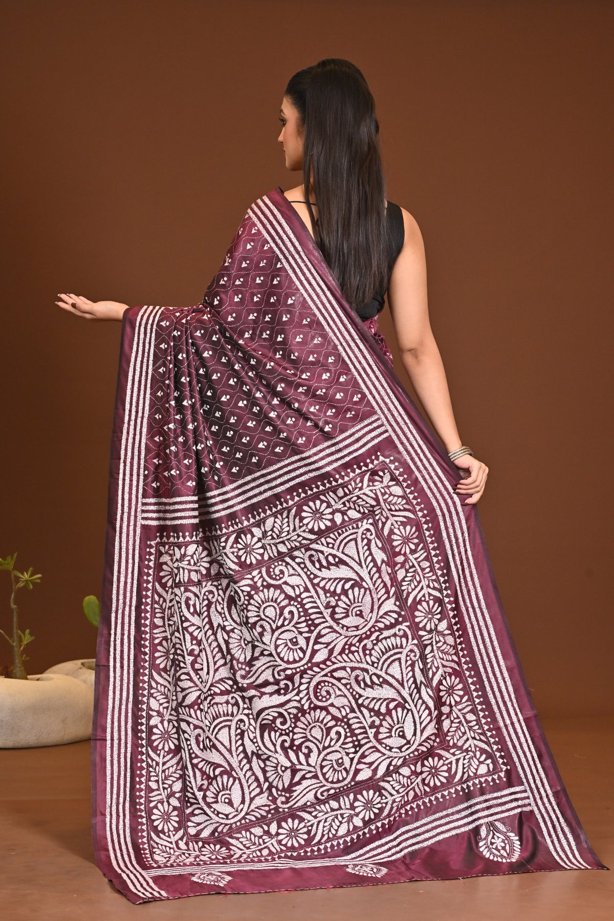 BLENDED SILK KANTHA SAREE