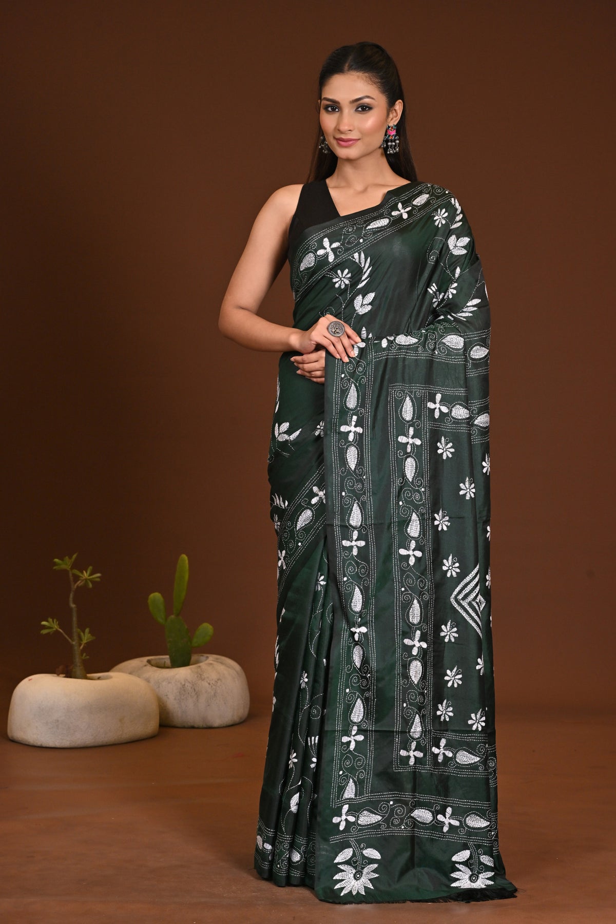 BLENDED SILK KANTHA SAREE