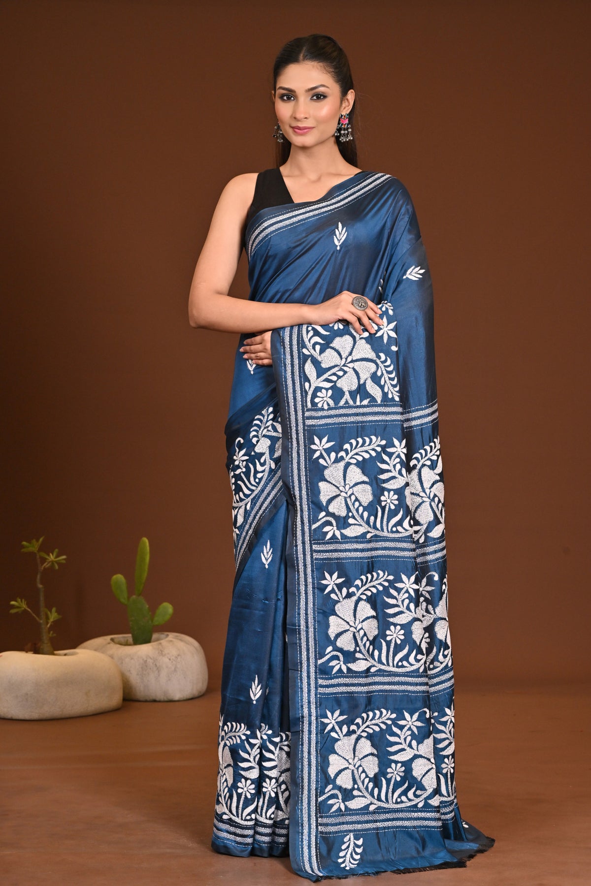 BLENDED SILK KANTHA SAREE