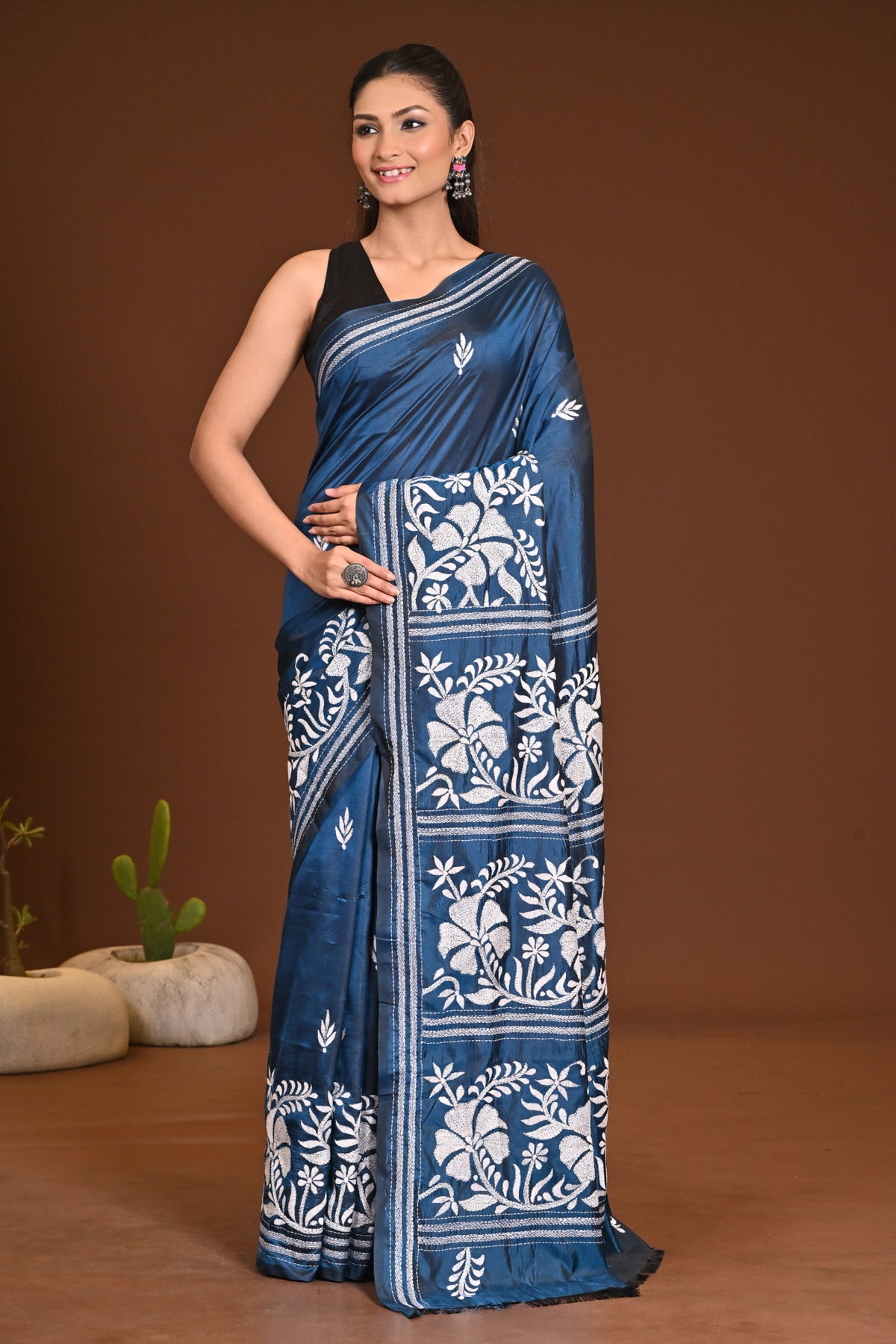 BLENDED SILK KANTHA SAREE