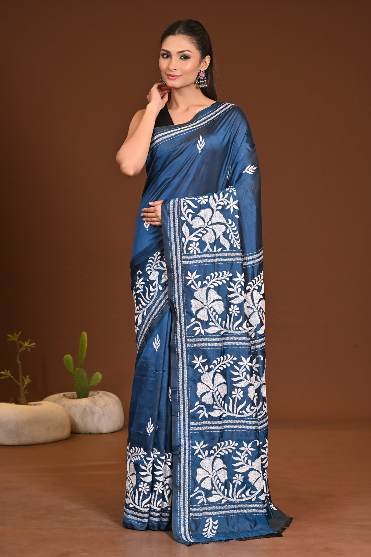 BLENDED SILK KANTHA SAREE