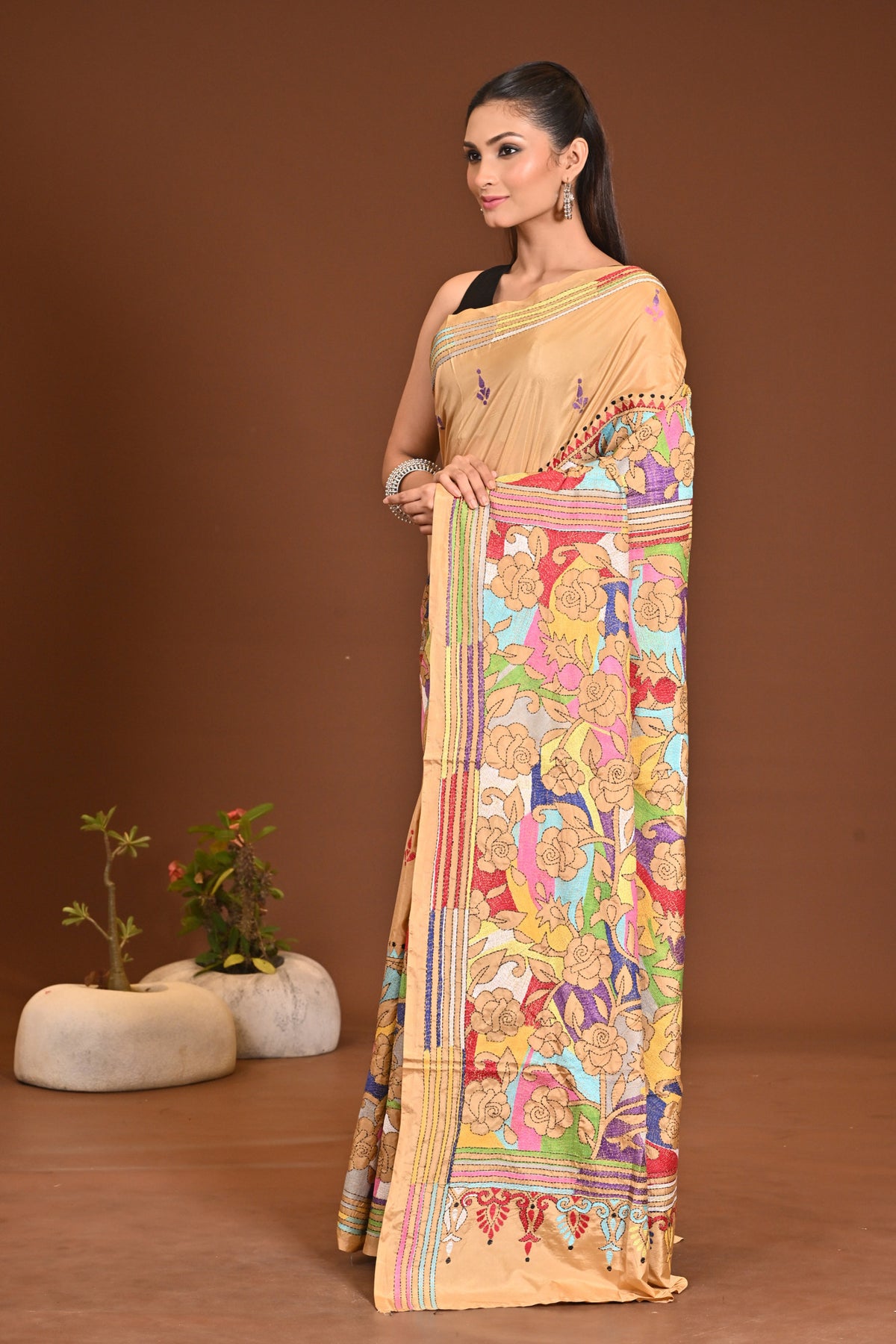 BLENDED SILK KANTHA SAREE