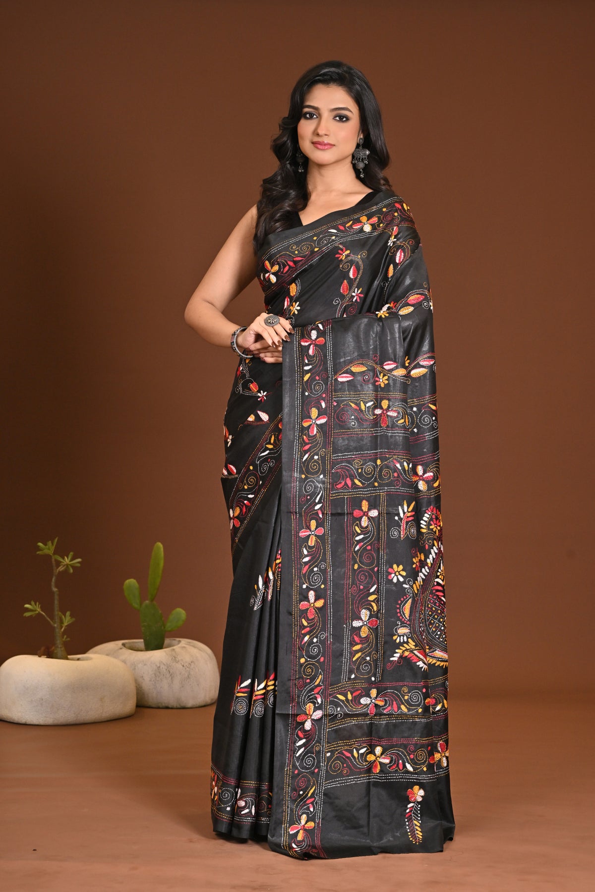 BLENDED SILK KANTHA SAREE