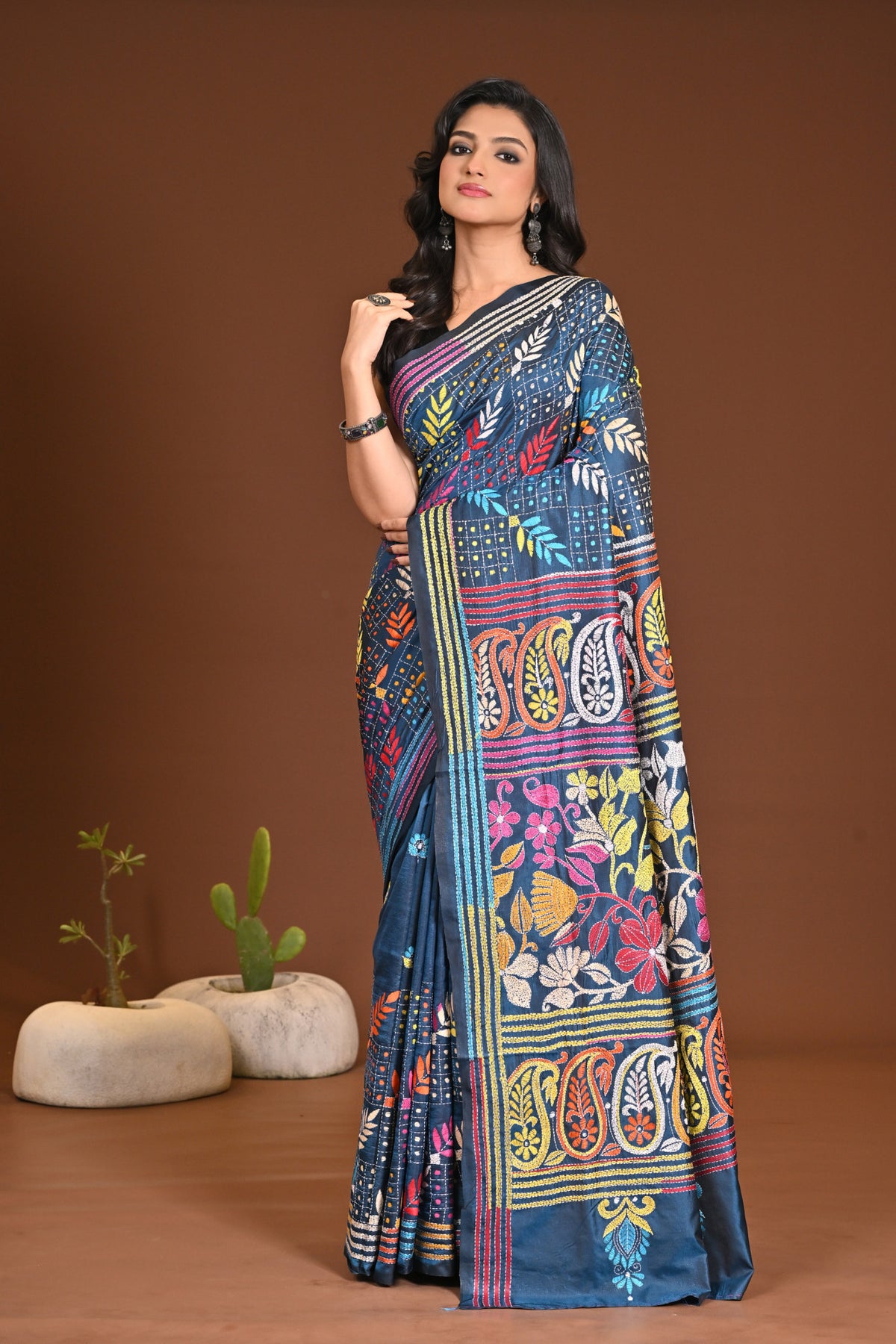 BLENDED SILK KANTHA SAREE