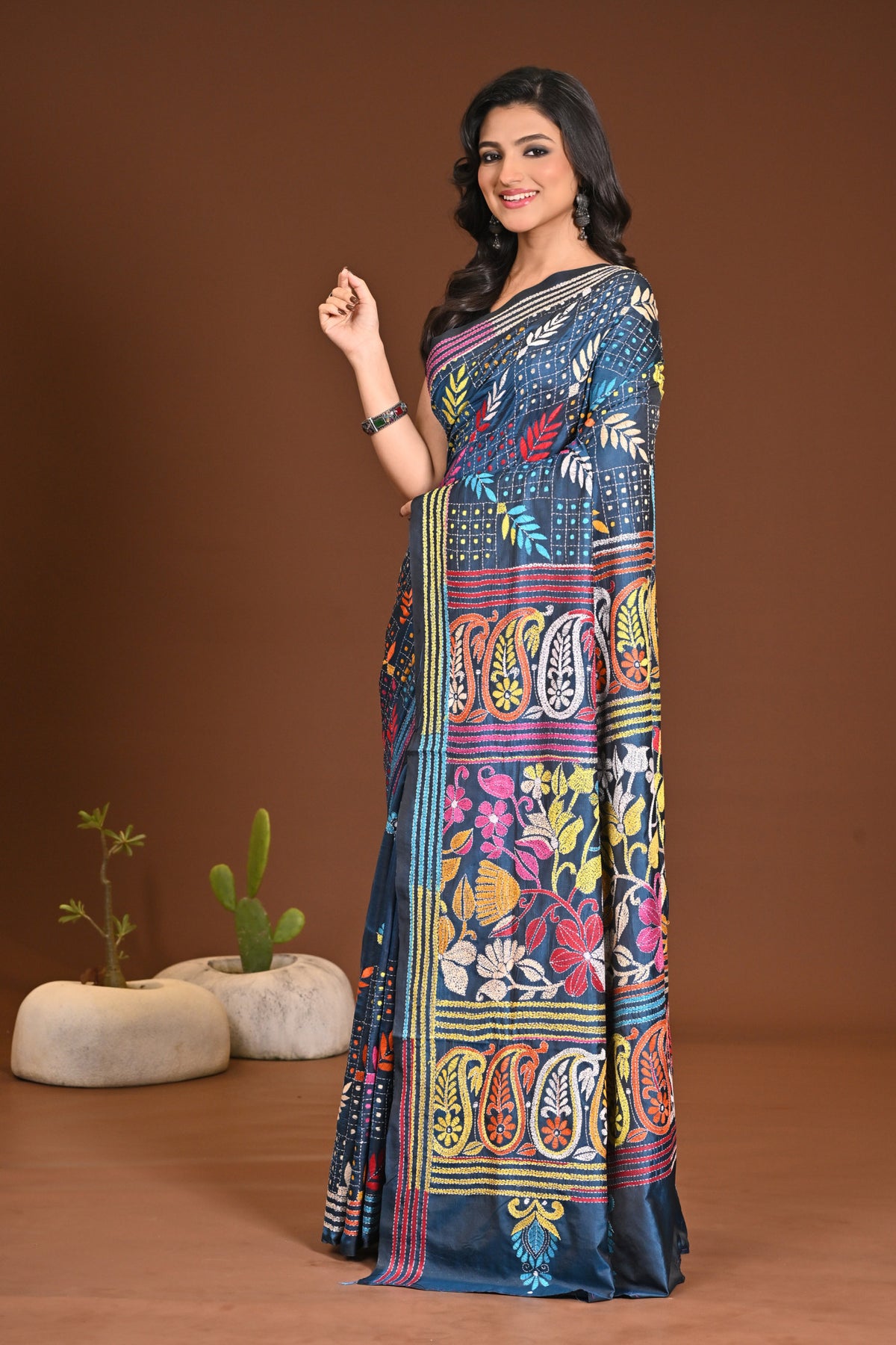 BLENDED SILK KANTHA SAREE