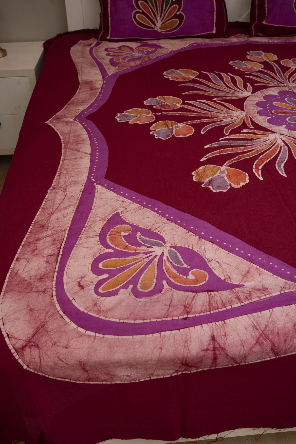 Designer Cotton Multicolor Batik Bedsheet (Double)