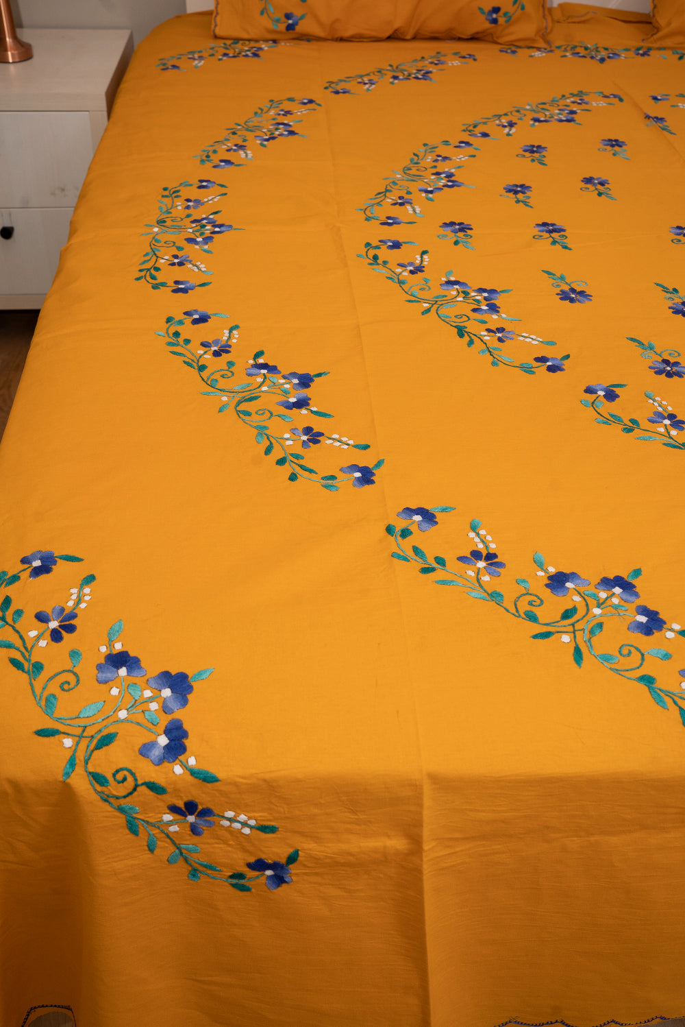 Cotton Ari Kantha Double Bedsheet