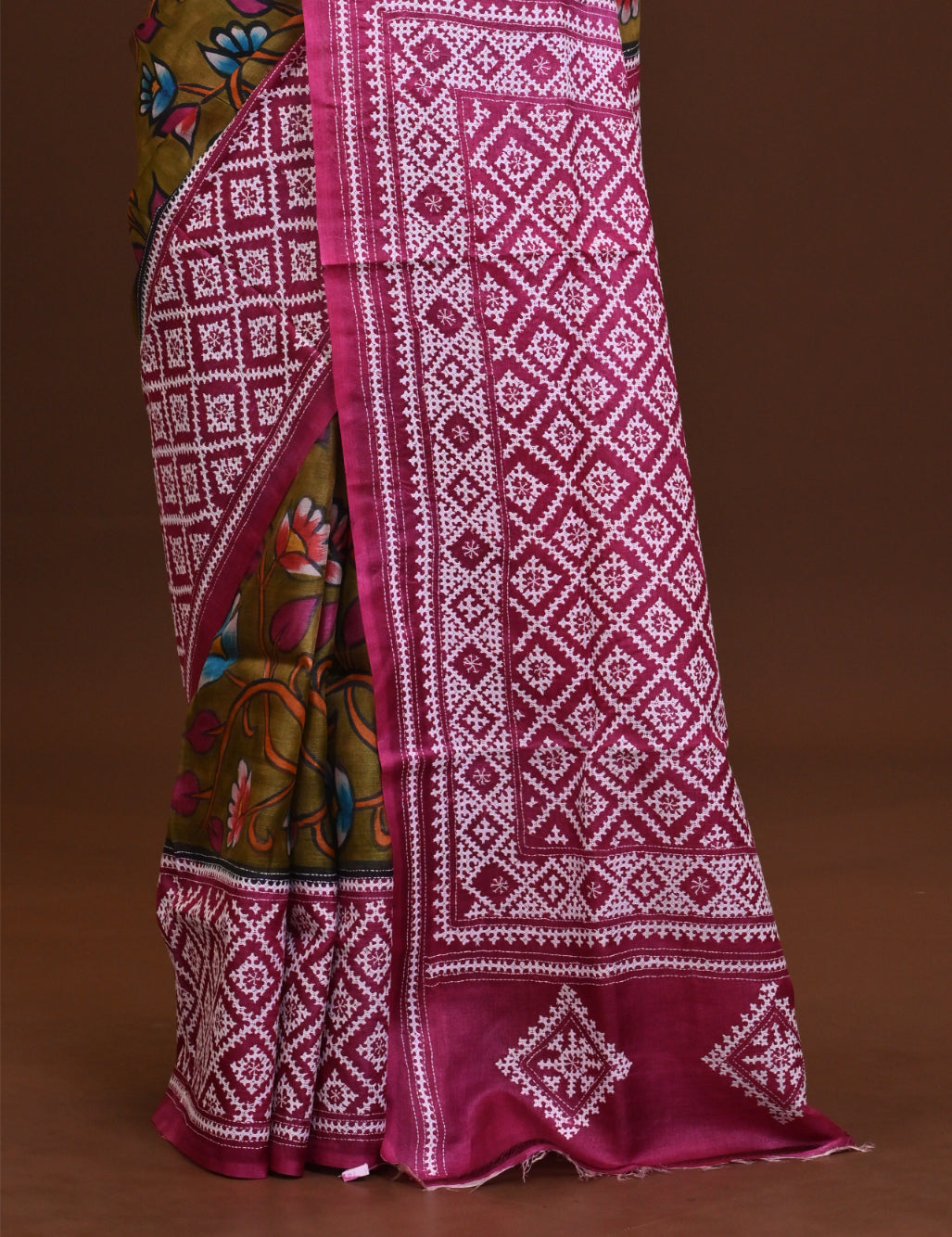 Tussar Dye Body Hand Print Saree