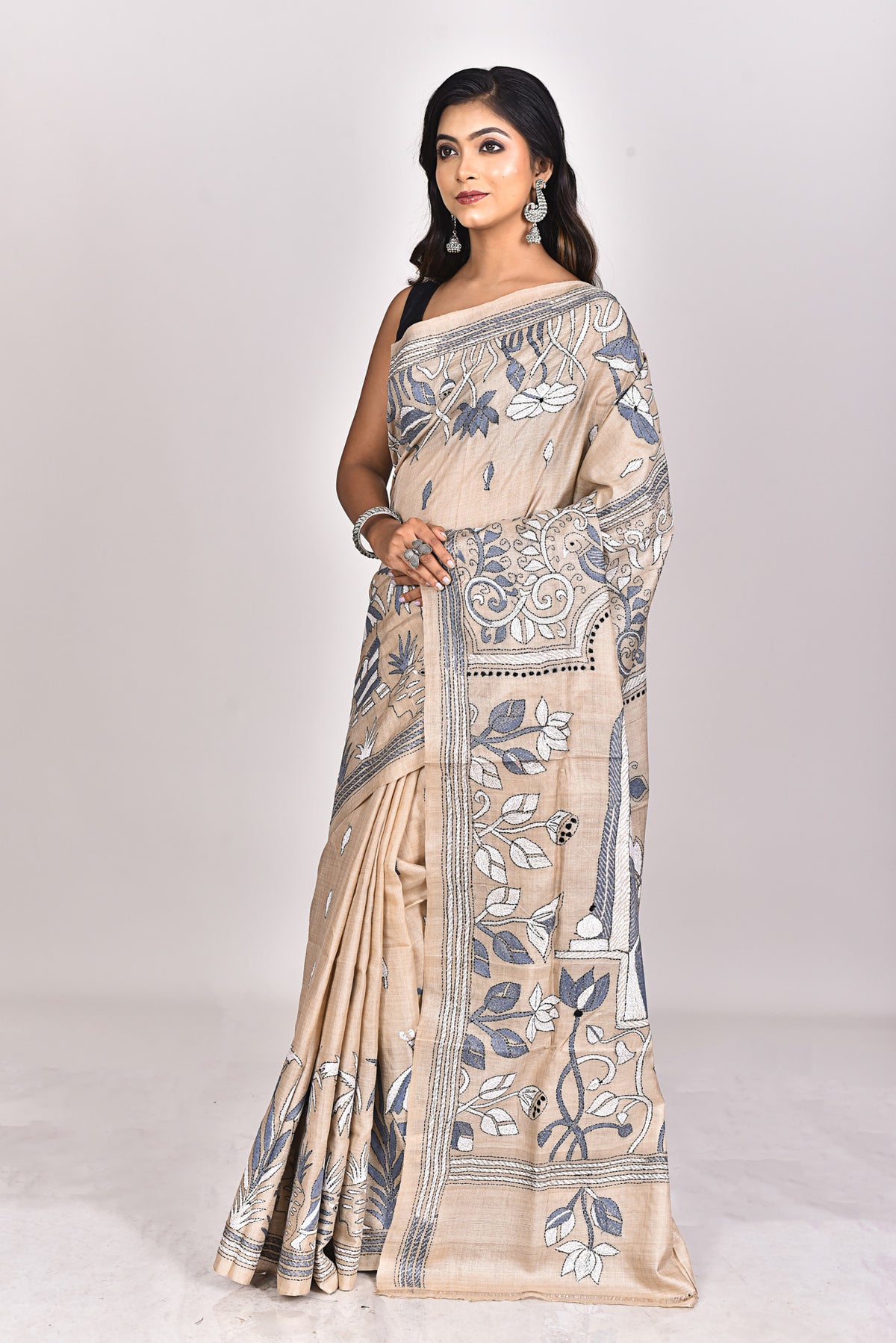GACHI TUSSAR SILK KANTHA SAREE